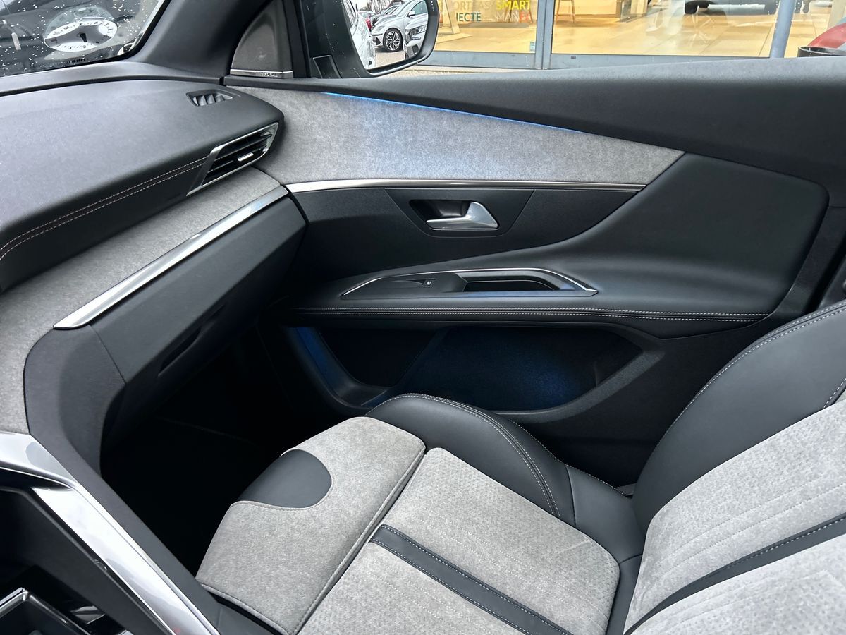 Billede af Peugeot 3008 1,6 PureTech  Plugin-hybrid GT Pack AWD EAT8 300HK 5d 8g Aut.