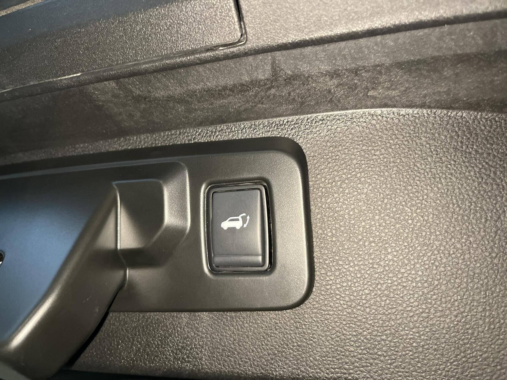 Billede af Renault Scénic E-TECH Techno 220HK Aut.