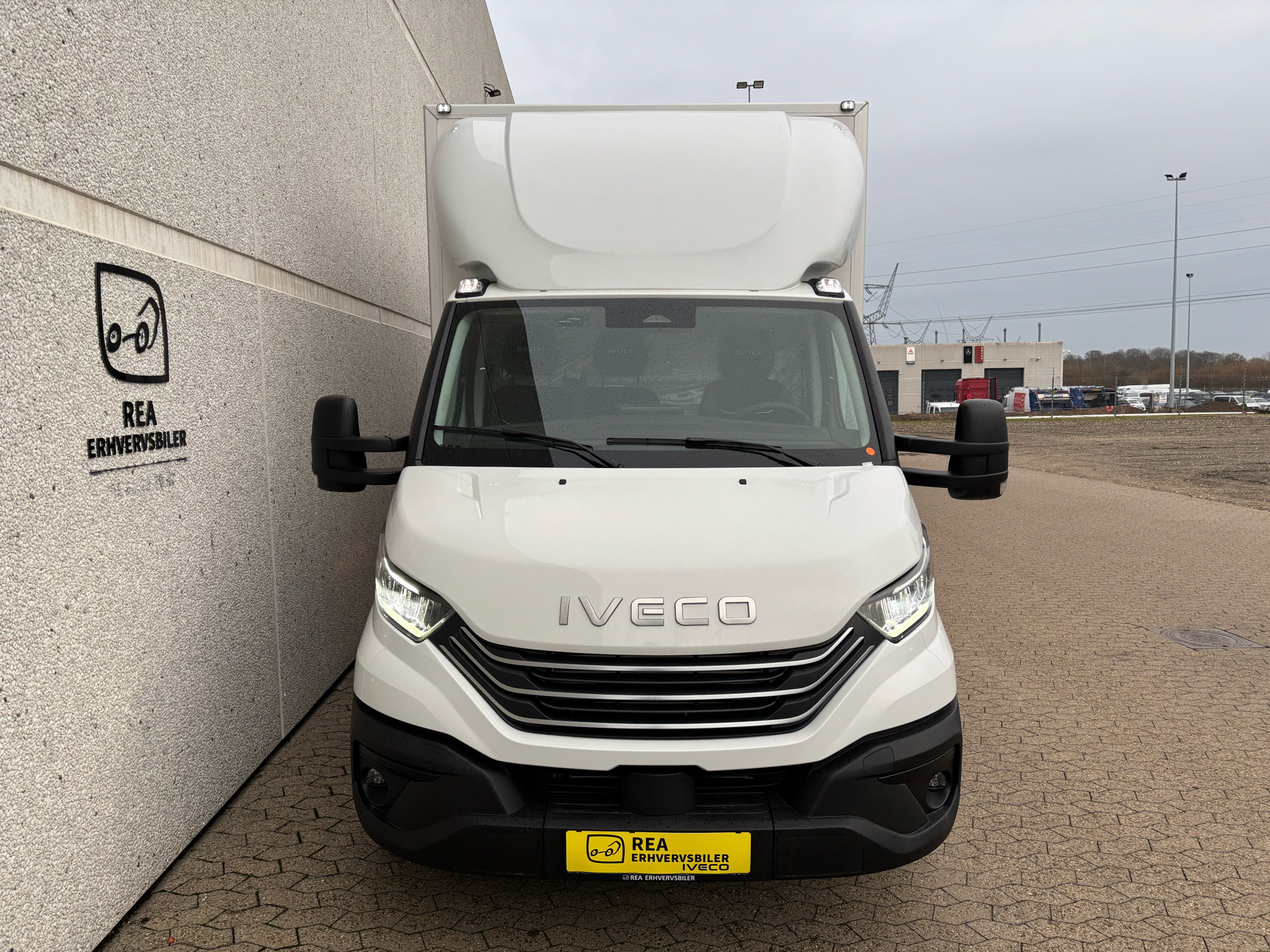 Billede af Iveco Daily 35S18 4100mm 3,0 D 180HK Ladv./Chas. 8g Aut.