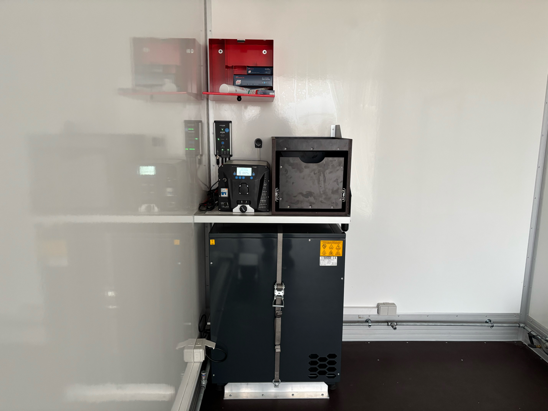 Billede af Iveco Daily 35S18 4100mm 3,0 D 180HK Ladv./Chas. 8g Aut.