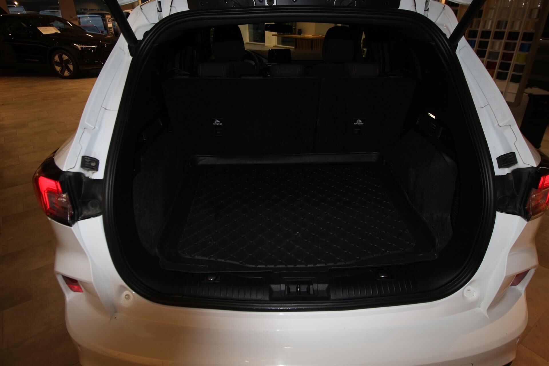 Billede af Ford Kuga 2,5 Plugin-hybrid ST-Line CVT 225HK 5d Trinl. Gear