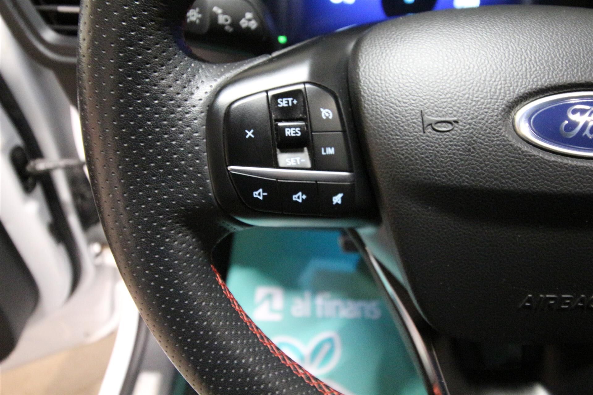 Billede af Ford Kuga 2,5 Plugin-hybrid ST-Line CVT 225HK 5d Trinl. Gear