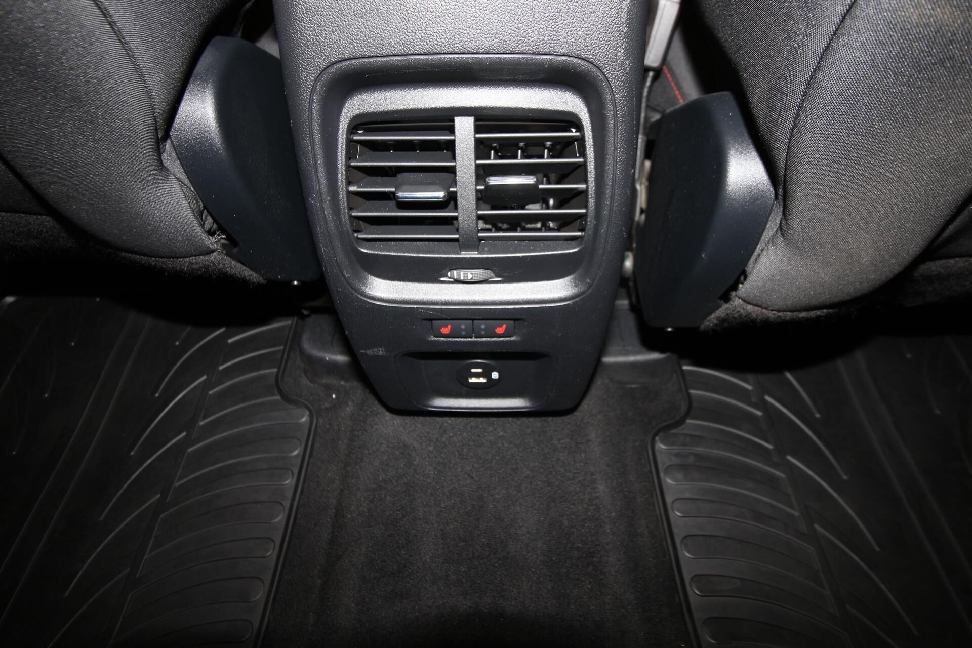 Billede af Ford Kuga 2,5 Plugin-hybrid ST-Line CVT 225HK 5d Trinl. Gear