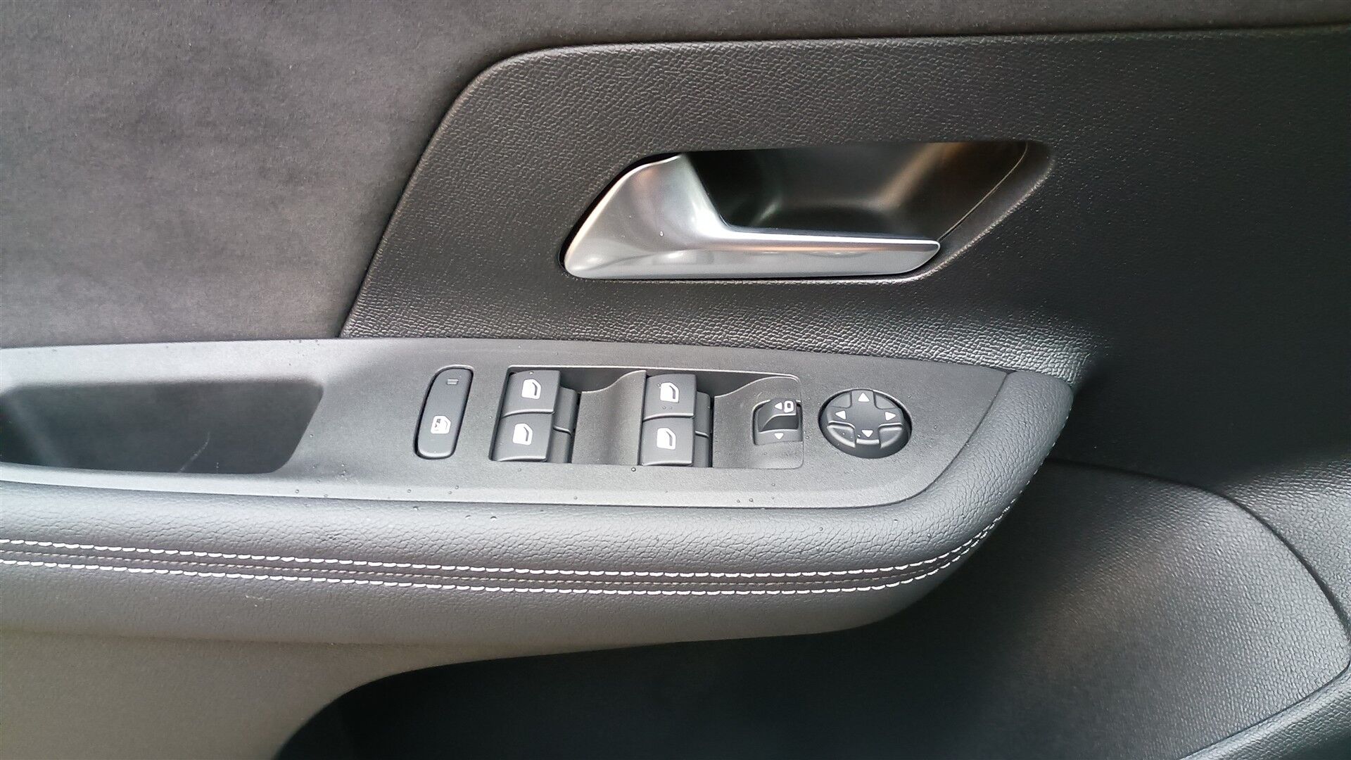 Billede af Opel Mokka-e EL Ultimate 136HK 5d Aut.