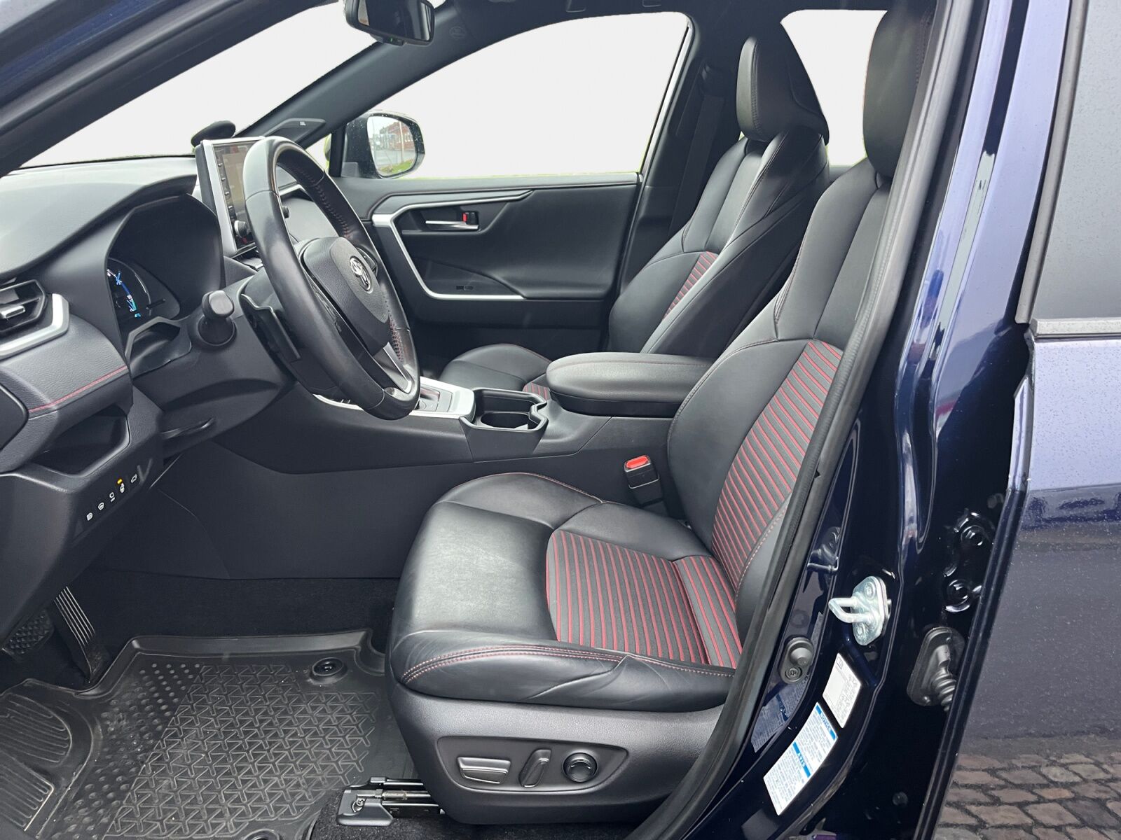 Billede af Toyota RAV4 Plug-in 2,5 Plugin-hybrid H3 Style AWD 306HK 5d 6g Aut.