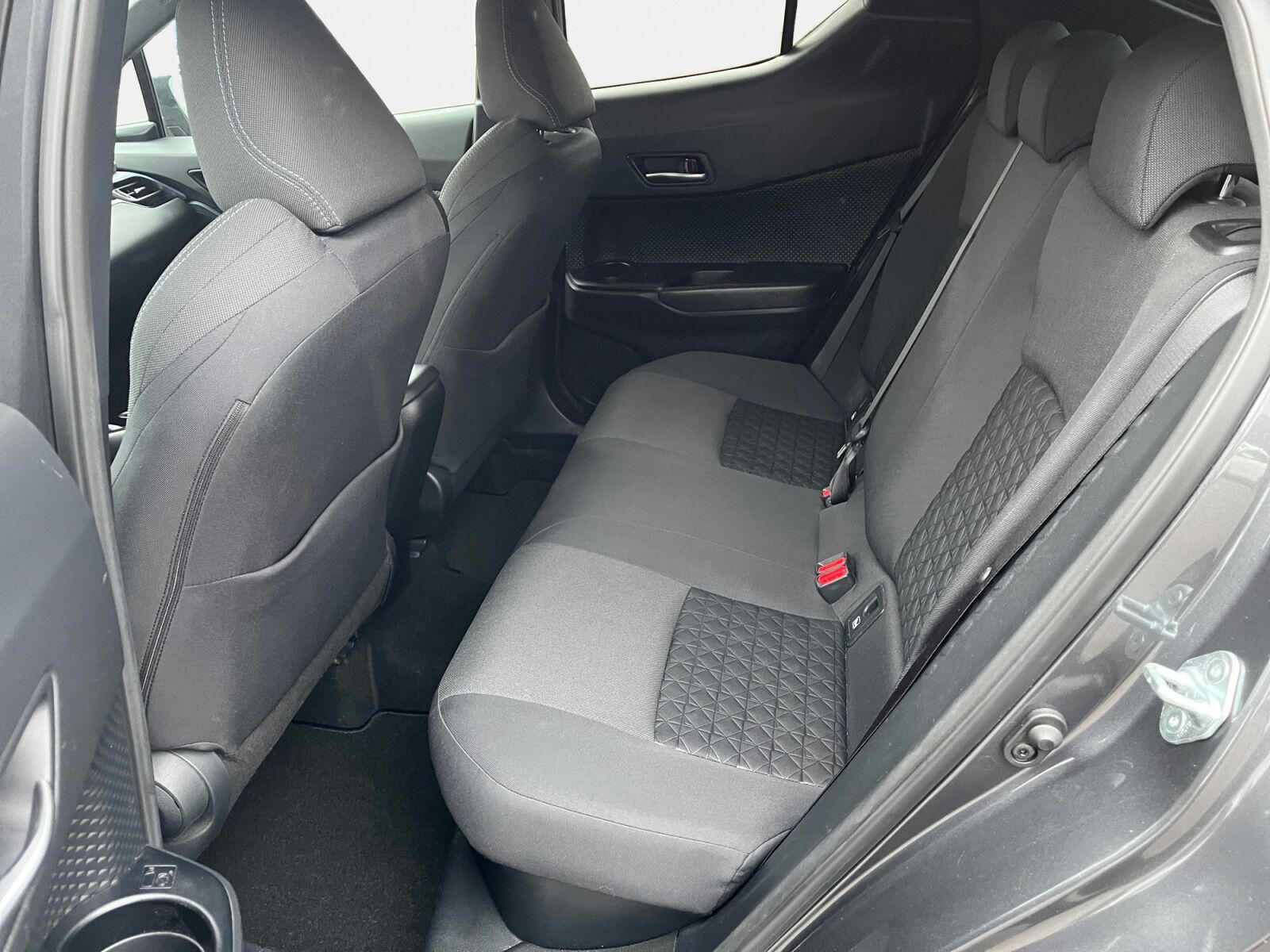 Billede af Toyota C-HR 1,8 Hybrid C-LUB Multidrive S 122HK 5d Aut.