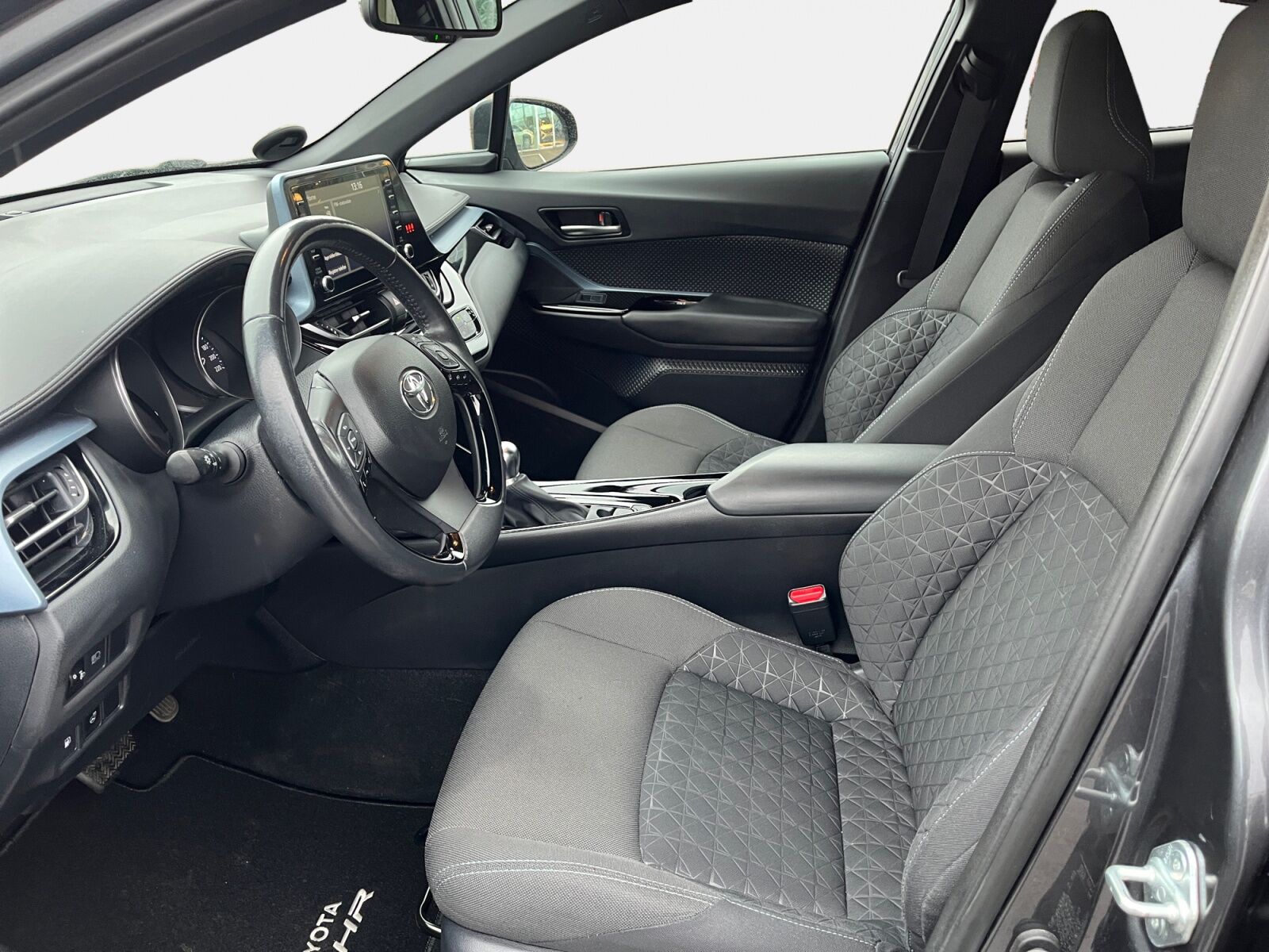 Billede af Toyota C-HR 1,8 Hybrid C-LUB Multidrive S 122HK 5d Aut.