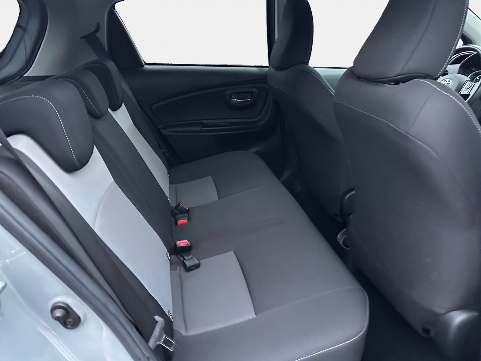 Billede af Toyota Yaris 1,5 Hybrid H2 Premium E-CVT 100HK 5d Trinl. Gear