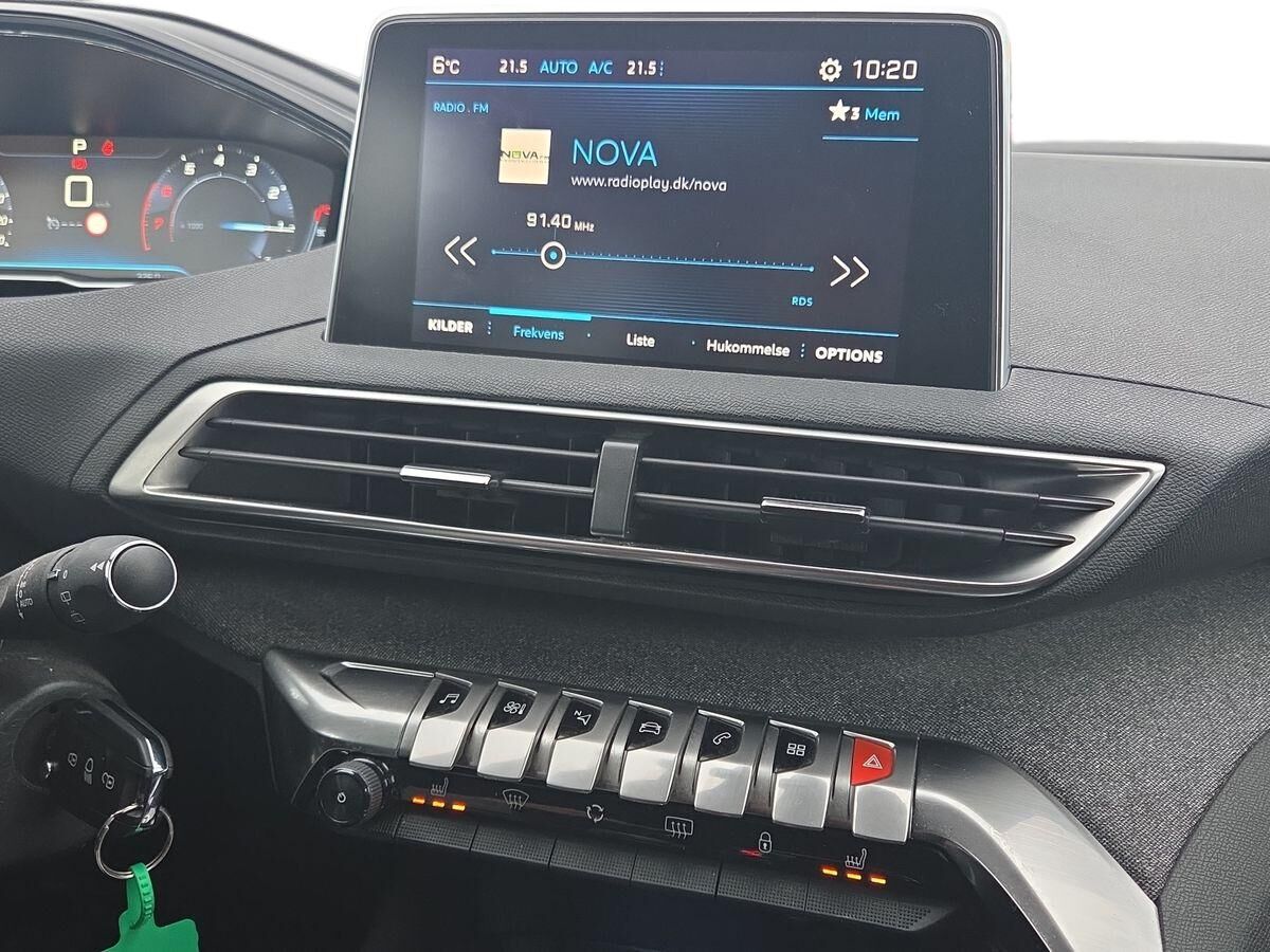 Billede af Peugeot 5008 1,2 e-THP Allure EAT6 130HK 5d 6g Aut.