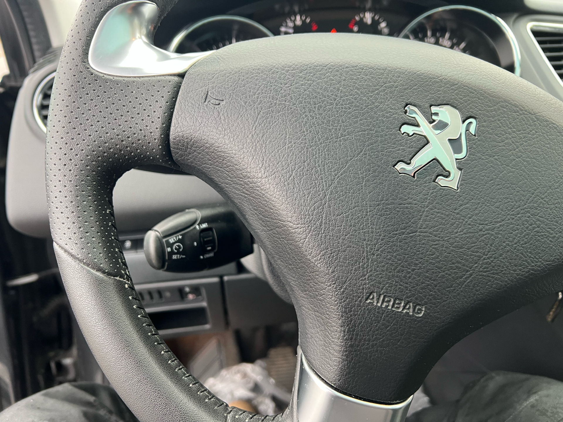 Billede af Peugeot 5008 1,6 BlueHDi Allure 120HK 6g