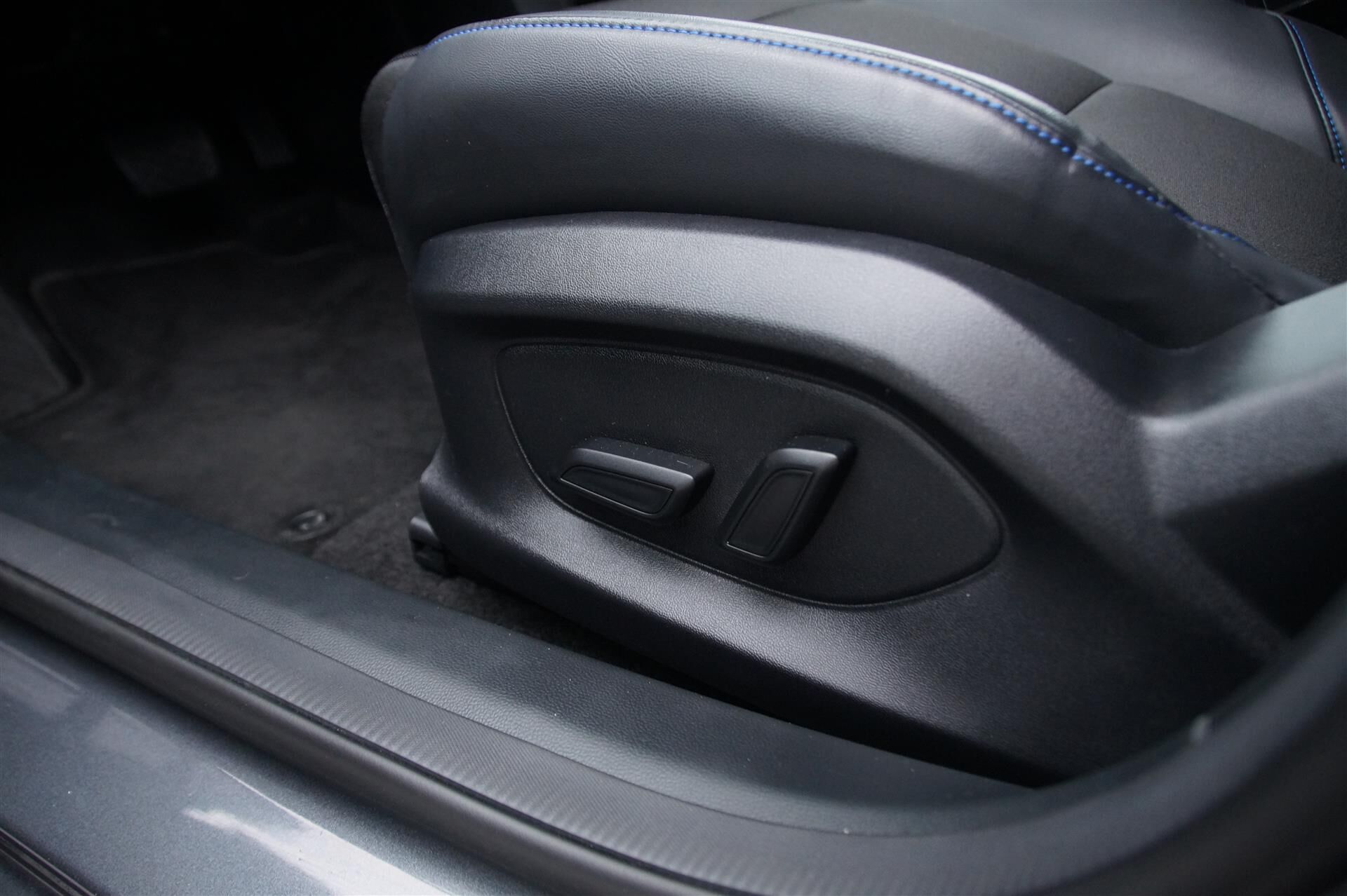 Billede af MG MG4 Electric EL Luxury Long Range 204HK 5d Aut.