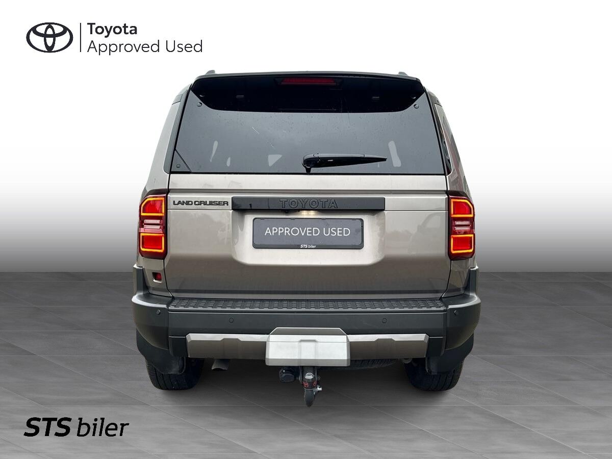 Billede af Toyota Landcruiser 5 pers. 2,8 D-4D T3 4WD 204HK 5d Aut.