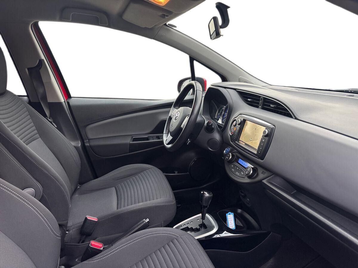 Billede af Toyota Yaris 1,5 Hybrid H2 Style E-CVT 100HK 5d Trinl. Gear