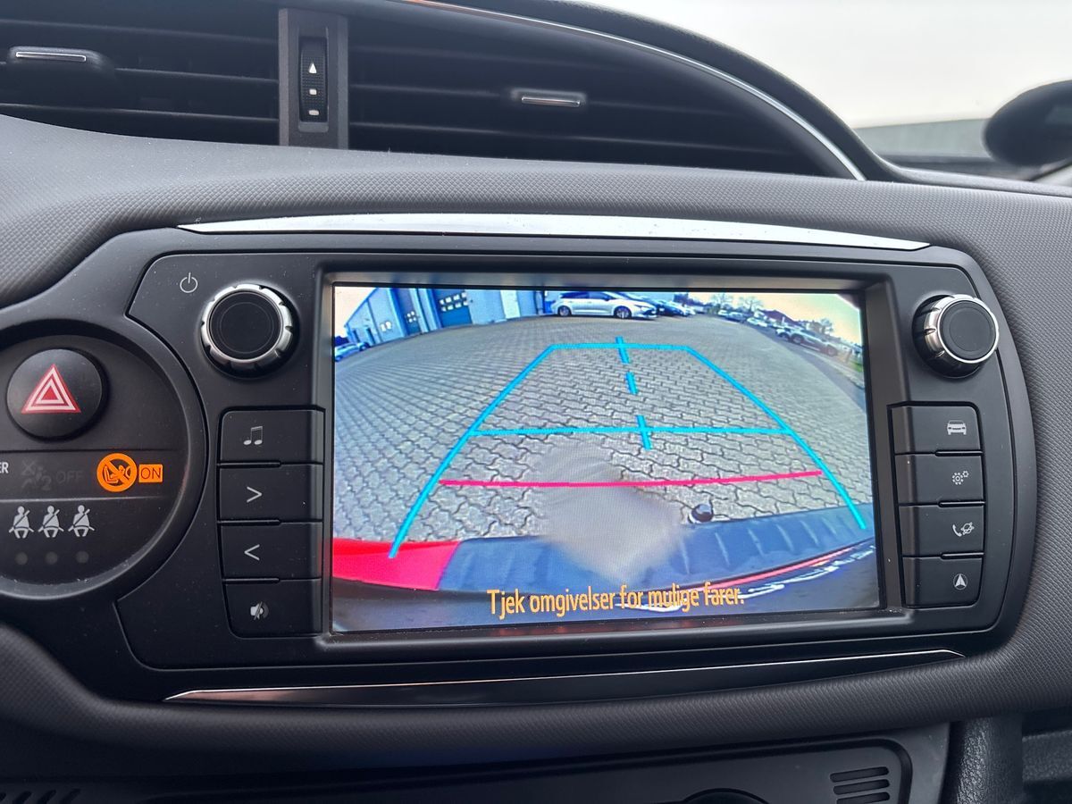 Billede af Toyota Yaris 1,5 Hybrid H2 Style E-CVT 100HK 5d Trinl. Gear