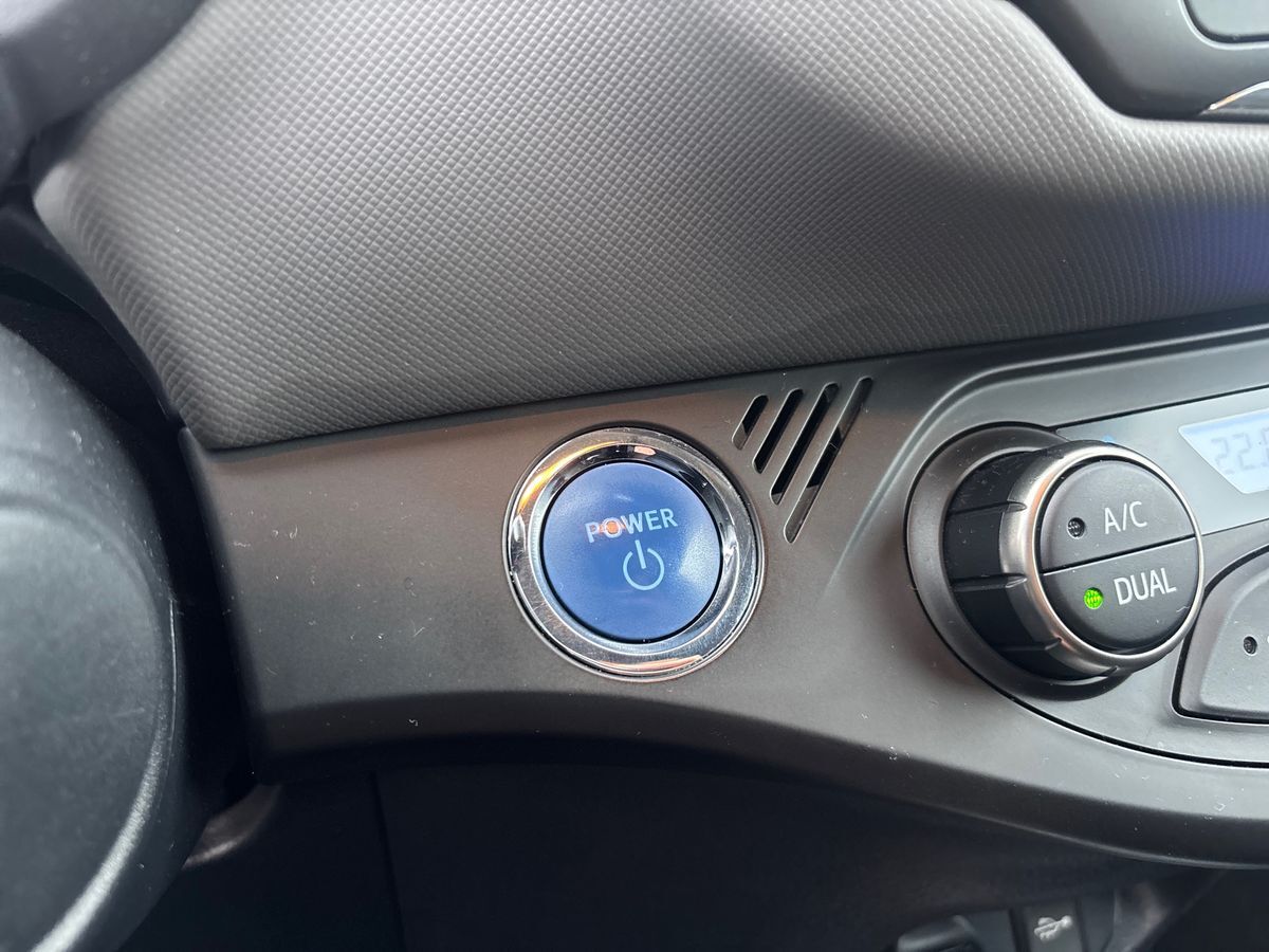 Billede af Toyota Yaris 1,5 Hybrid H2 Style E-CVT 100HK 5d Trinl. Gear