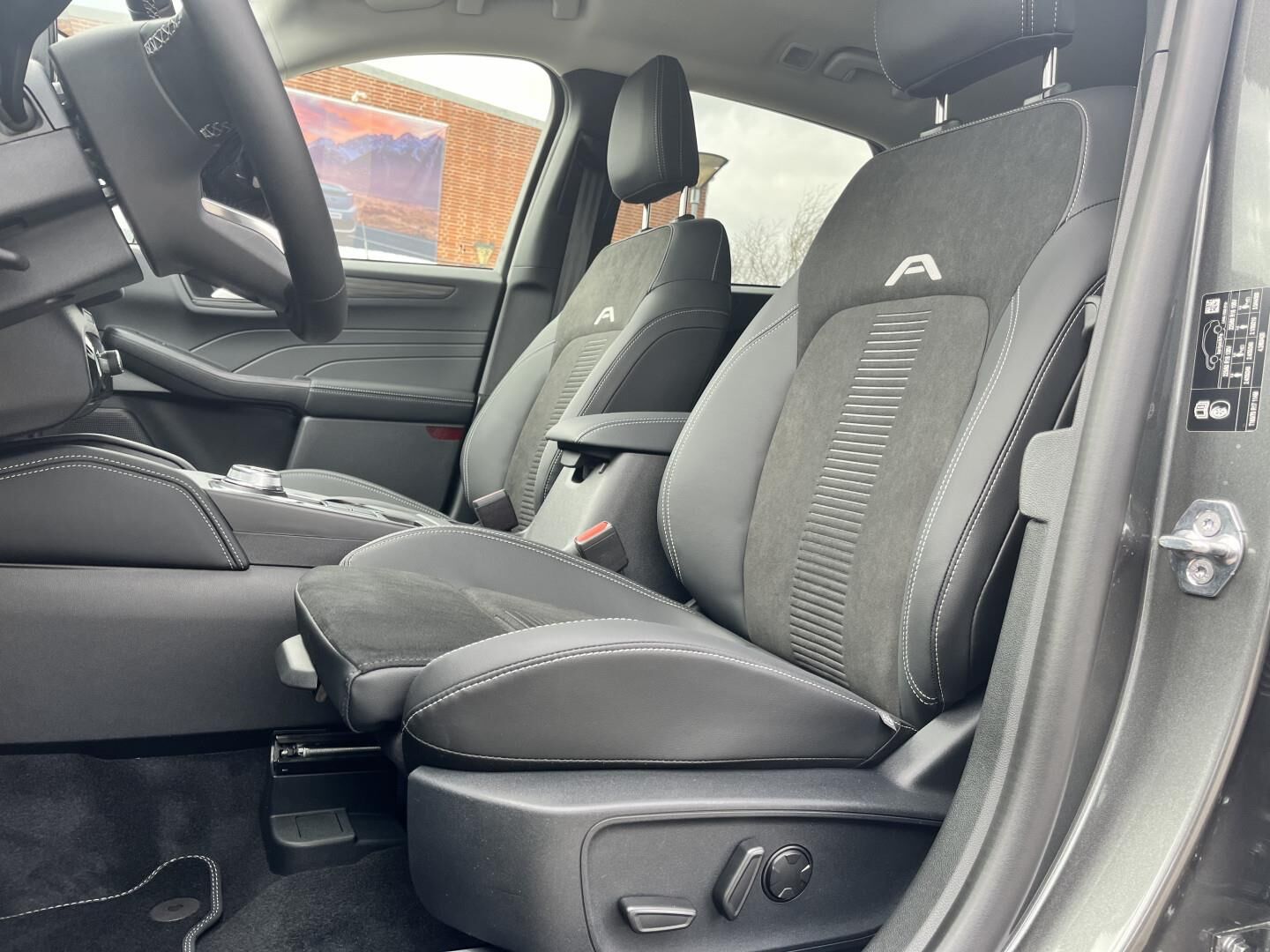 Billede af Ford Kuga 2,5 Plugin-hybrid Active X CVT 243HK 5d Aut.