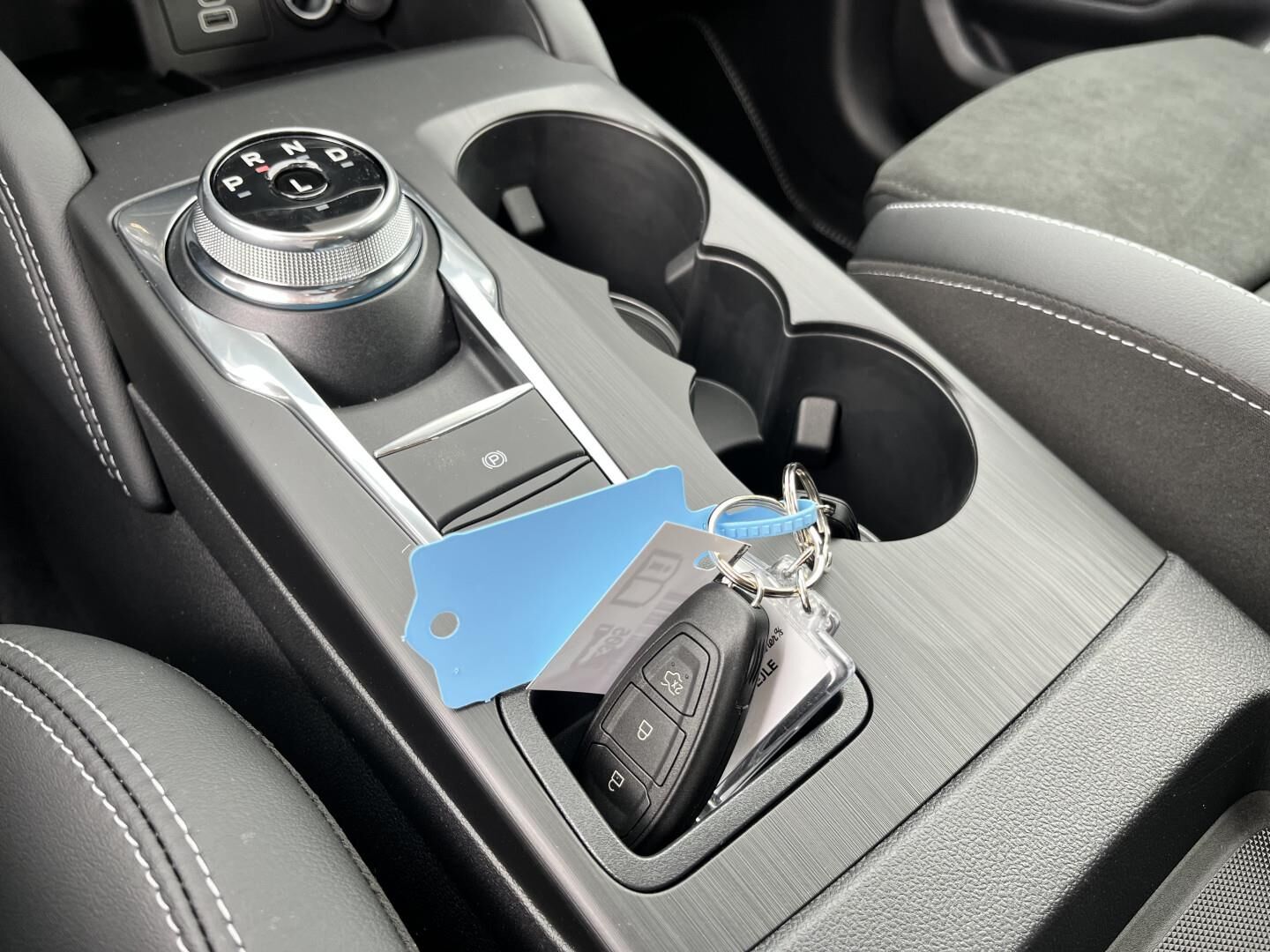 Billede af Ford Kuga 2,5 Plugin-hybrid Active X CVT 243HK 5d Aut.