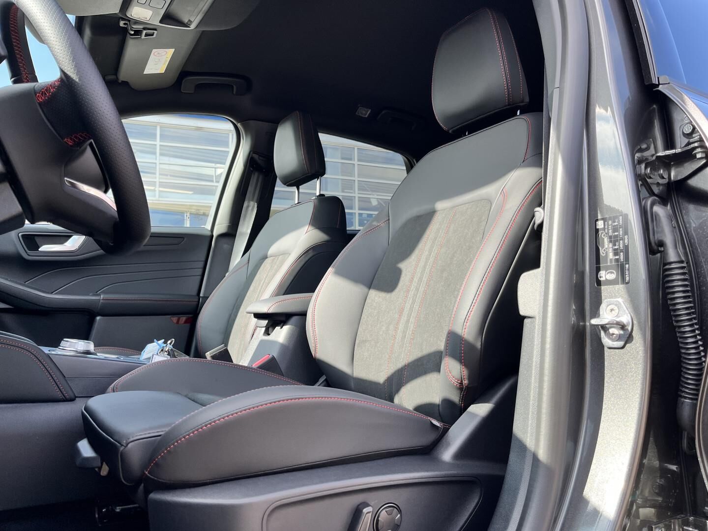 Billede af Ford Kuga 2,5 Plugin-hybrid ST-Line X CVT 243HK 5d Aut.