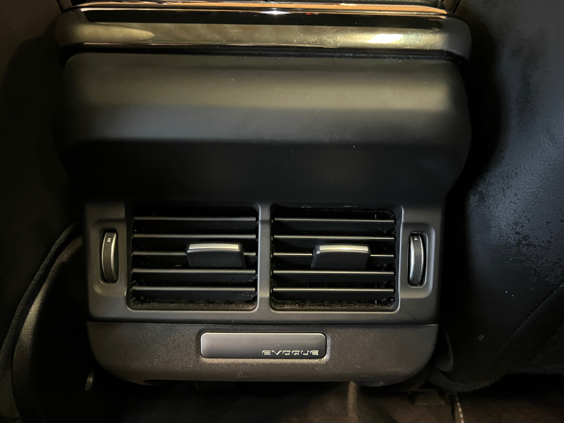 Billede af Land Rover Range Rover Evoque 2,0 TD4  Mild hybrid HSE Dynamic Pack 4x4 180HK 5d 9g Aut.