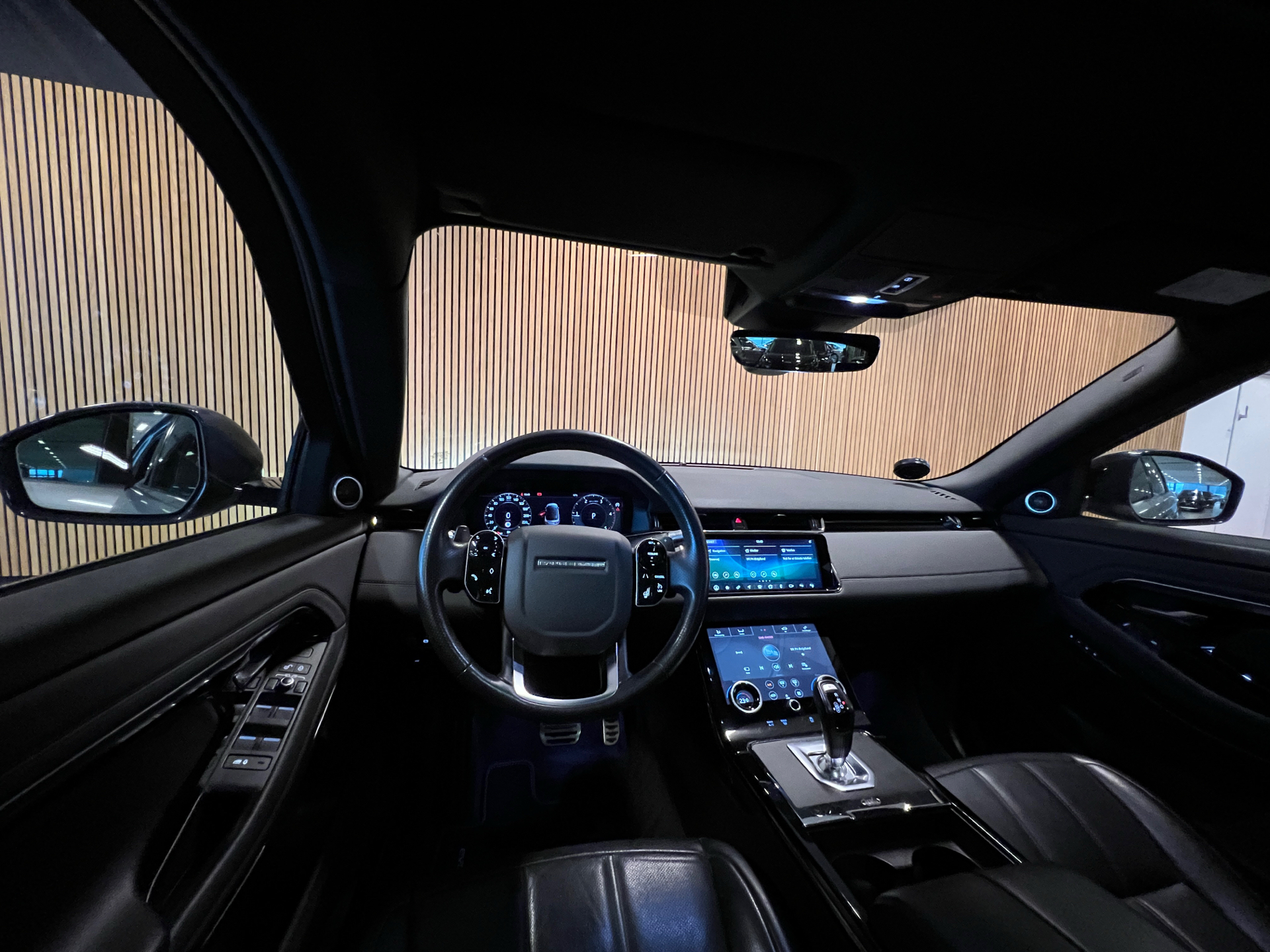 Billede af Land Rover Range Rover Evoque 2,0 TD4  Mild hybrid HSE Dynamic Pack 4x4 180HK 5d 9g Aut.