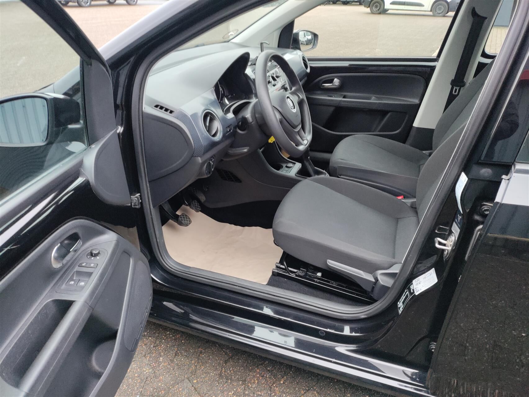 Billede af VW up 1,0 MPI BMT Move 60HK 5d