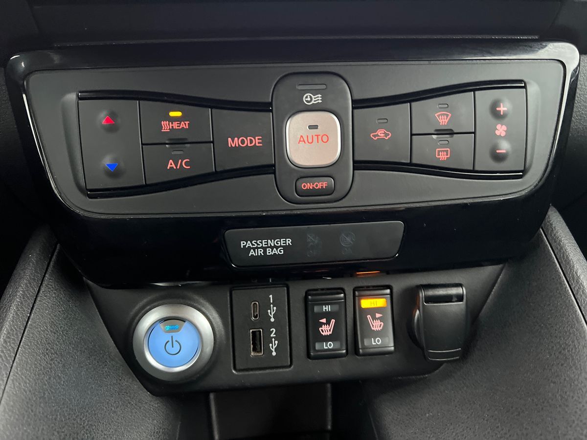 Billede af Nissan Leaf EL N-Connecta 40 kWh 150HK 5d Aut.