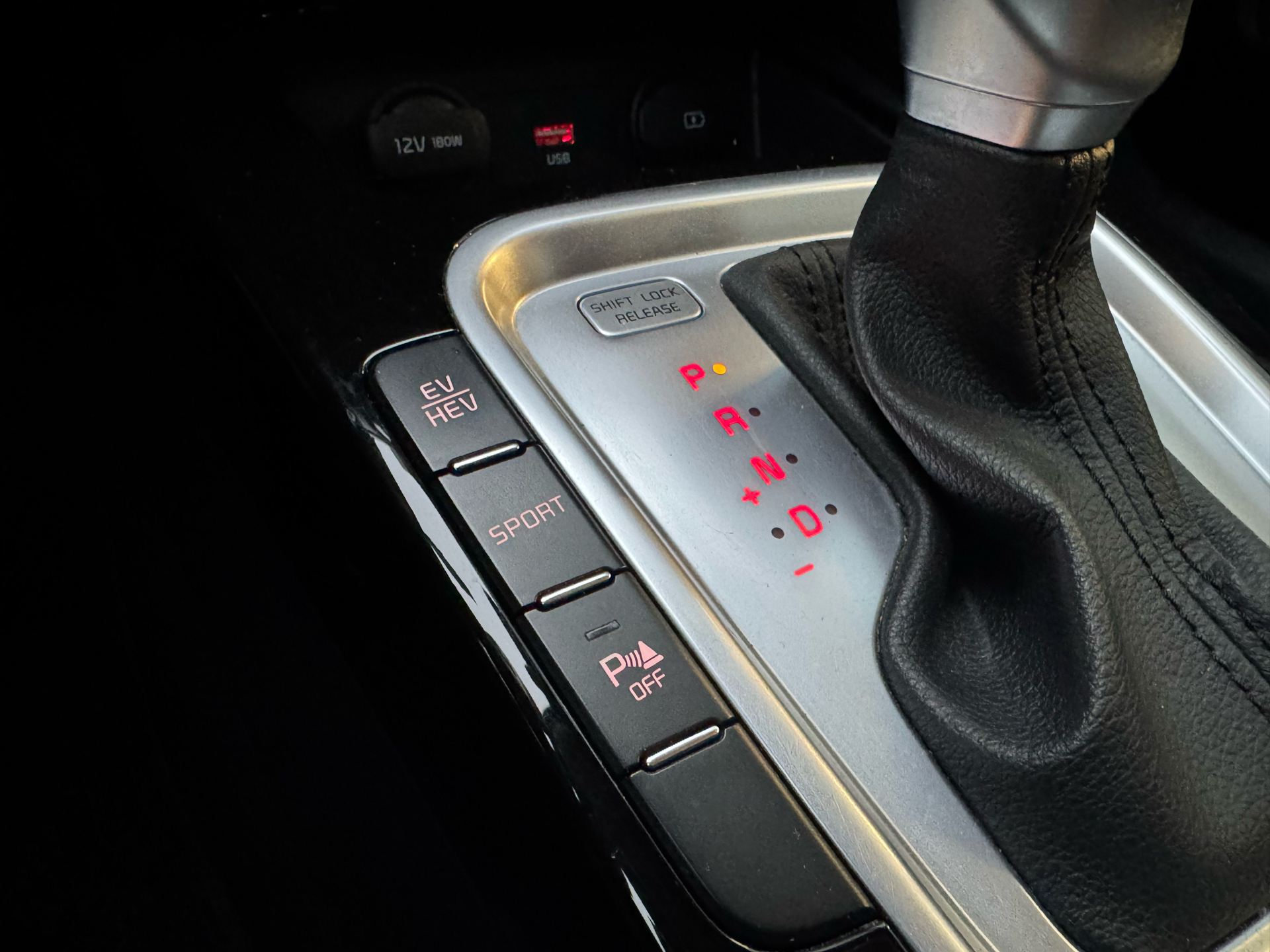 Billede af Kia Ceed SW 1,6 GDI PHEV  Plugin-hybrid Upgrade m/Plus DCT 141HK Stc 6g Aut.