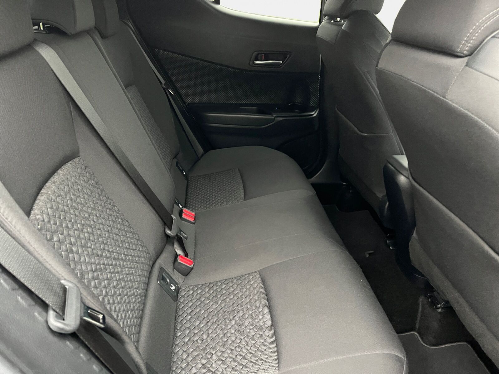 Billede af Toyota C-HR 1,8 Hybrid C-LUB Premium Multidrive S 122HK 5d Aut.