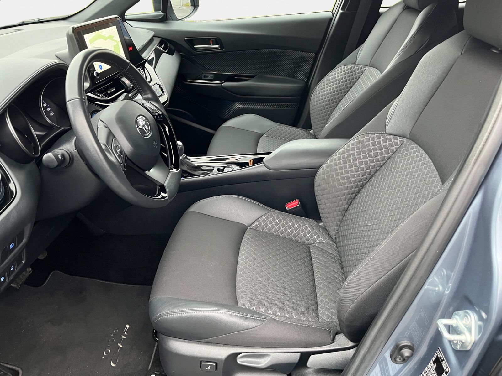 Billede af Toyota C-HR 1,8 Hybrid C-LUB Premium Multidrive S 122HK 5d Aut.