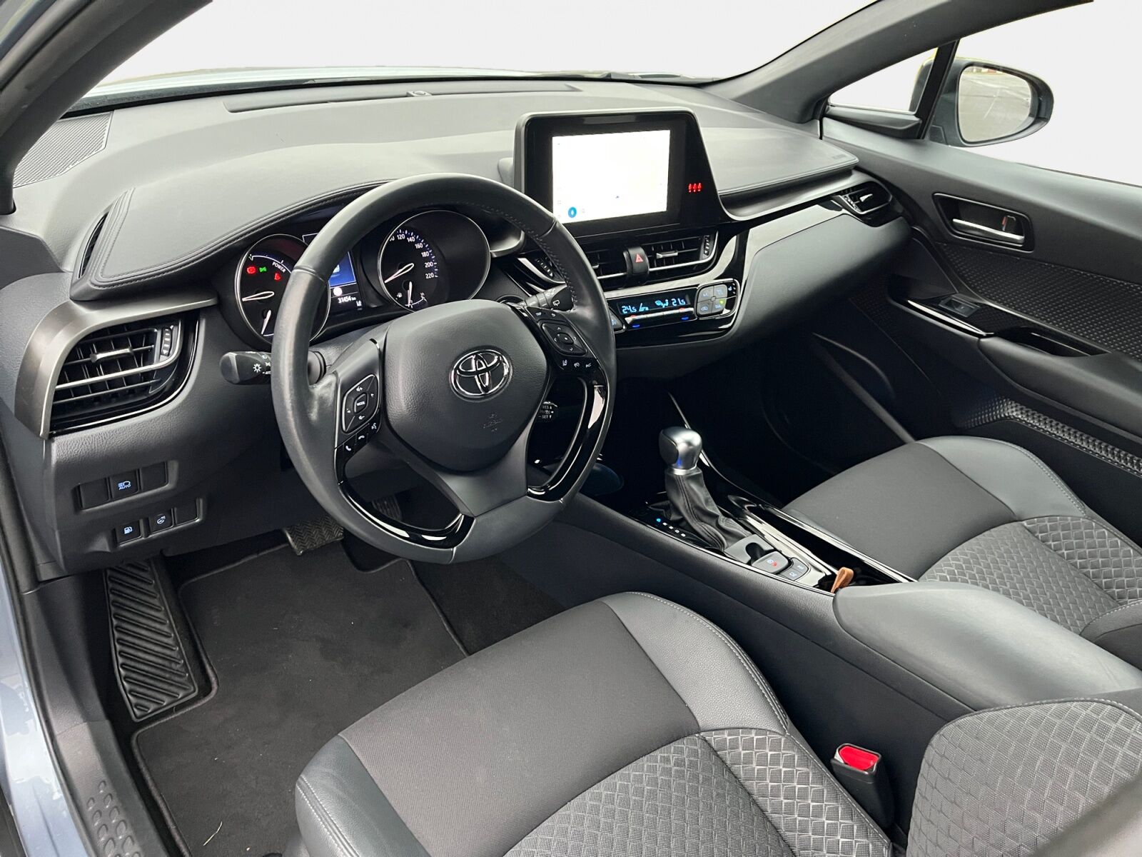 Billede af Toyota C-HR 1,8 Hybrid C-LUB Premium Multidrive S 122HK 5d Aut.