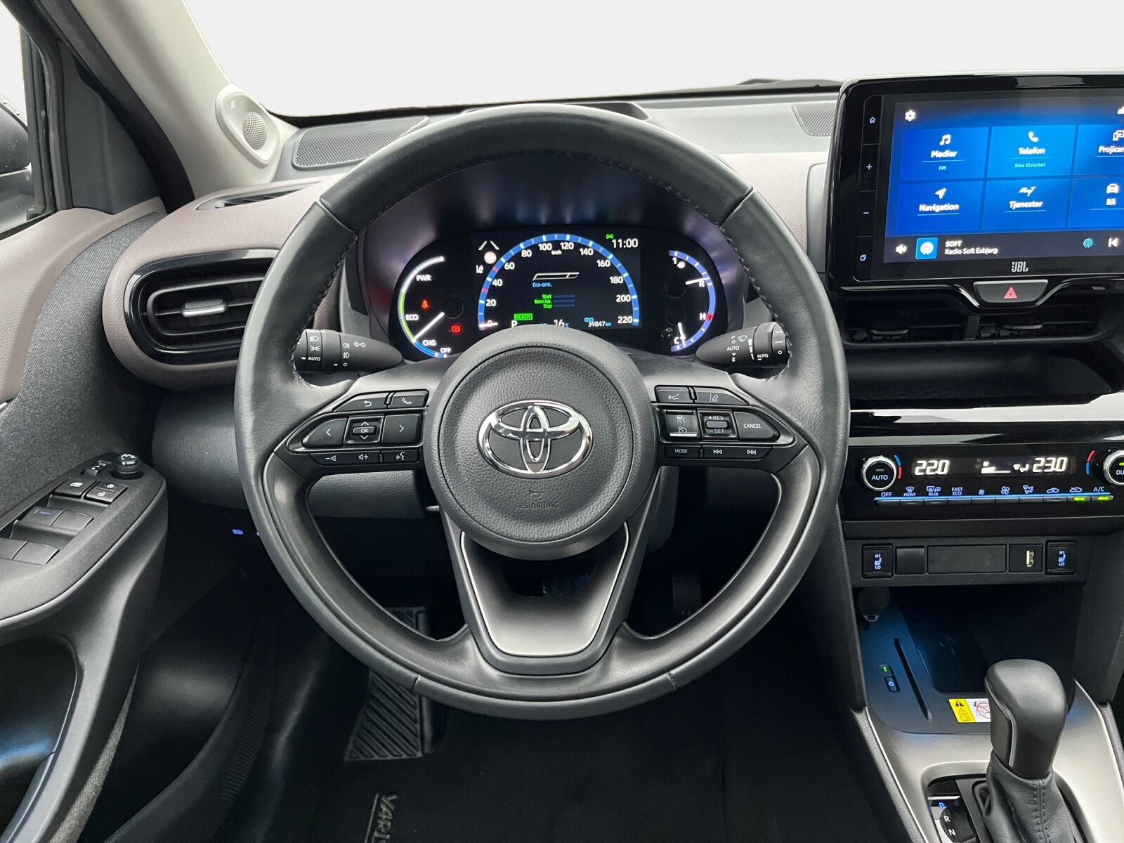 Billede af Toyota Yaris Cross 1,5 Hybrid Elegant 116HK 5d Trinl. Gear