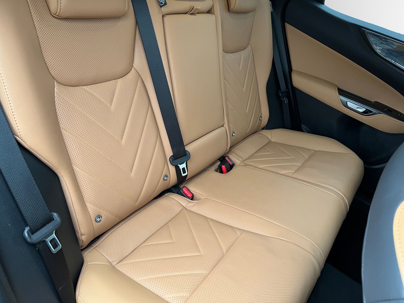 Billede af Lexus NX 450h+ 2,5 Plugin-hybrid Executive 4WD 309HK 5d Trinl. Gear