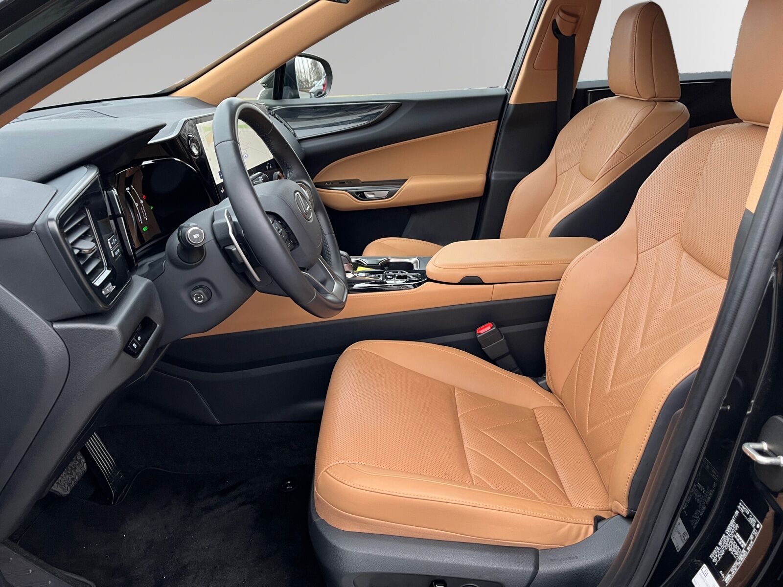 Billede af Lexus NX 450h+ 2,5 Plugin-hybrid Executive 4WD 309HK 5d Trinl. Gear