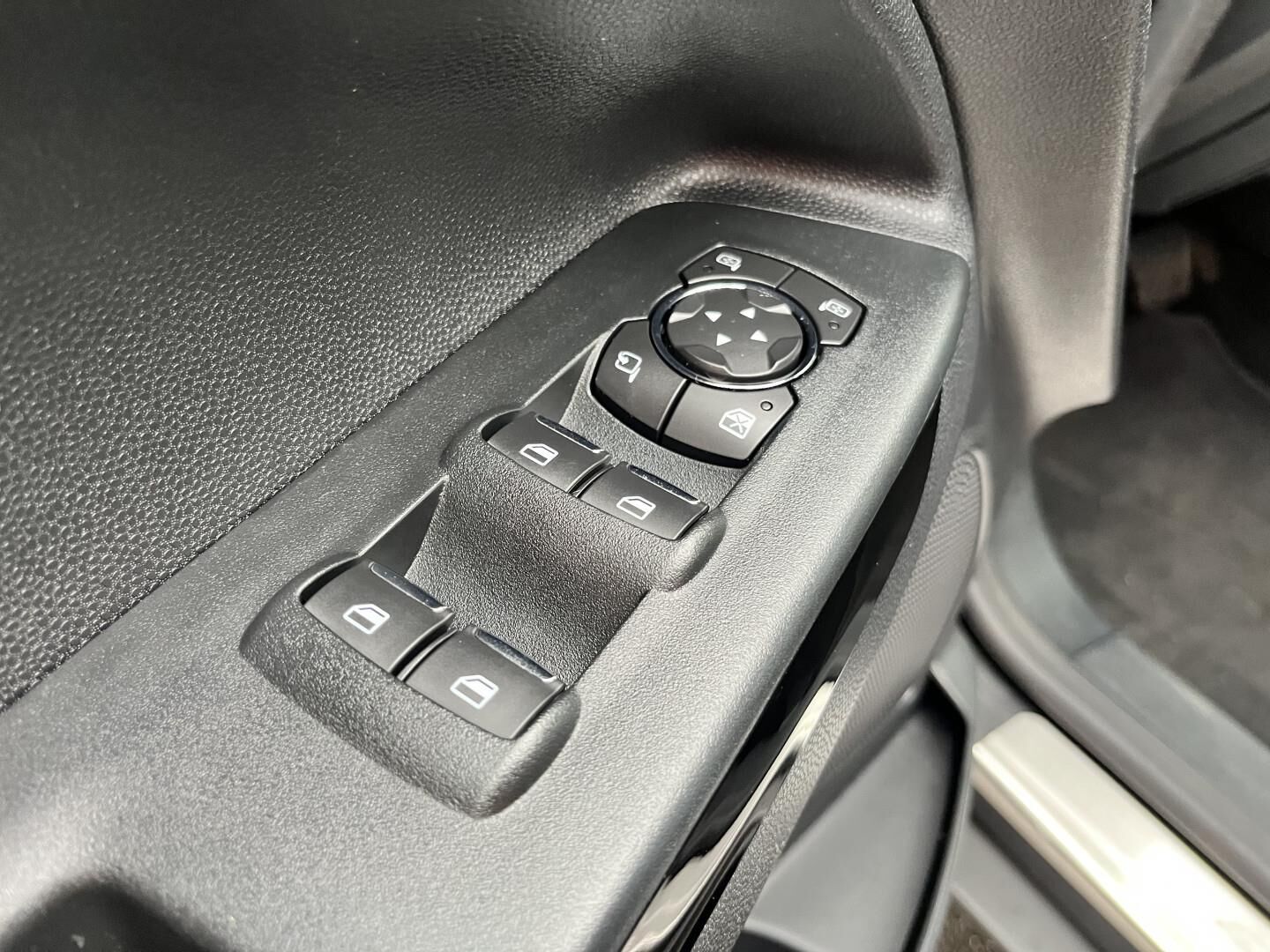 Billede af Ford Ecosport 1,0 EcoBoost Titanium Start/Stop 125HK 5d 6g Aut.