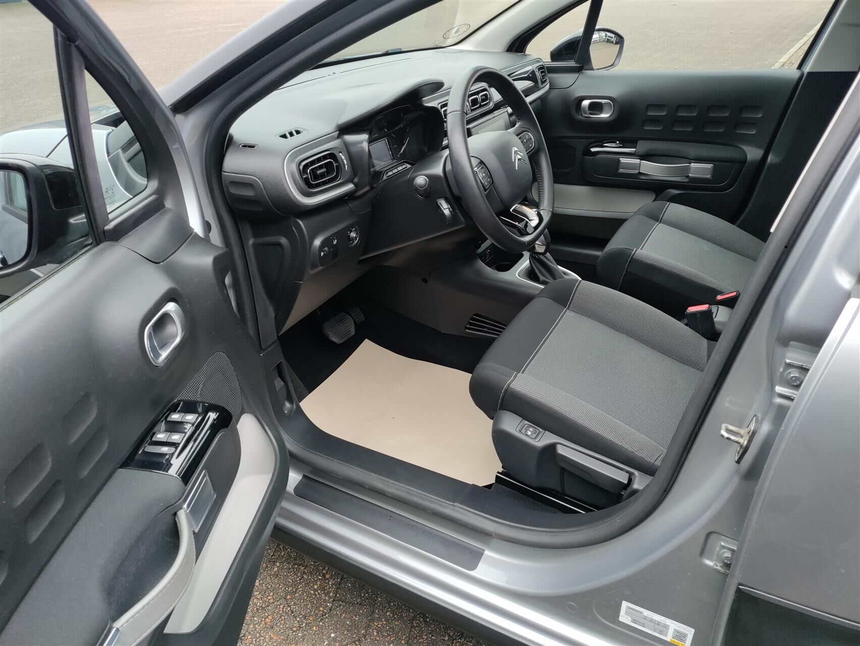 Billede af Citroën C3 1,2 PureTech Triumph EAT6 110HK 5d 6g Aut.