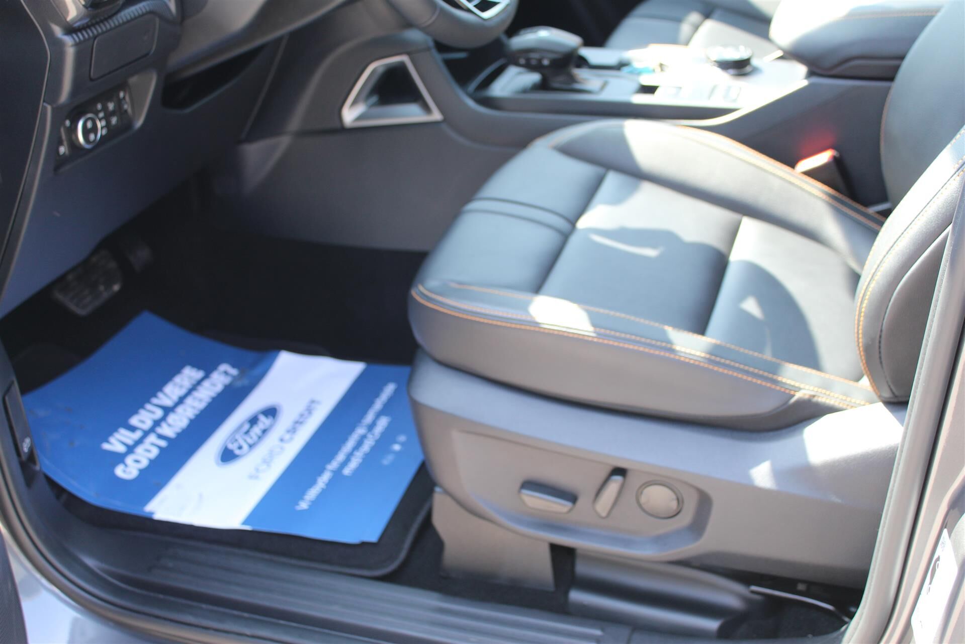 Billede af Ford Ranger Double Cab 2,3 EcoBoost Hybrid Wildtrak e-4WD 281HK Pick-Up 10g Aut.