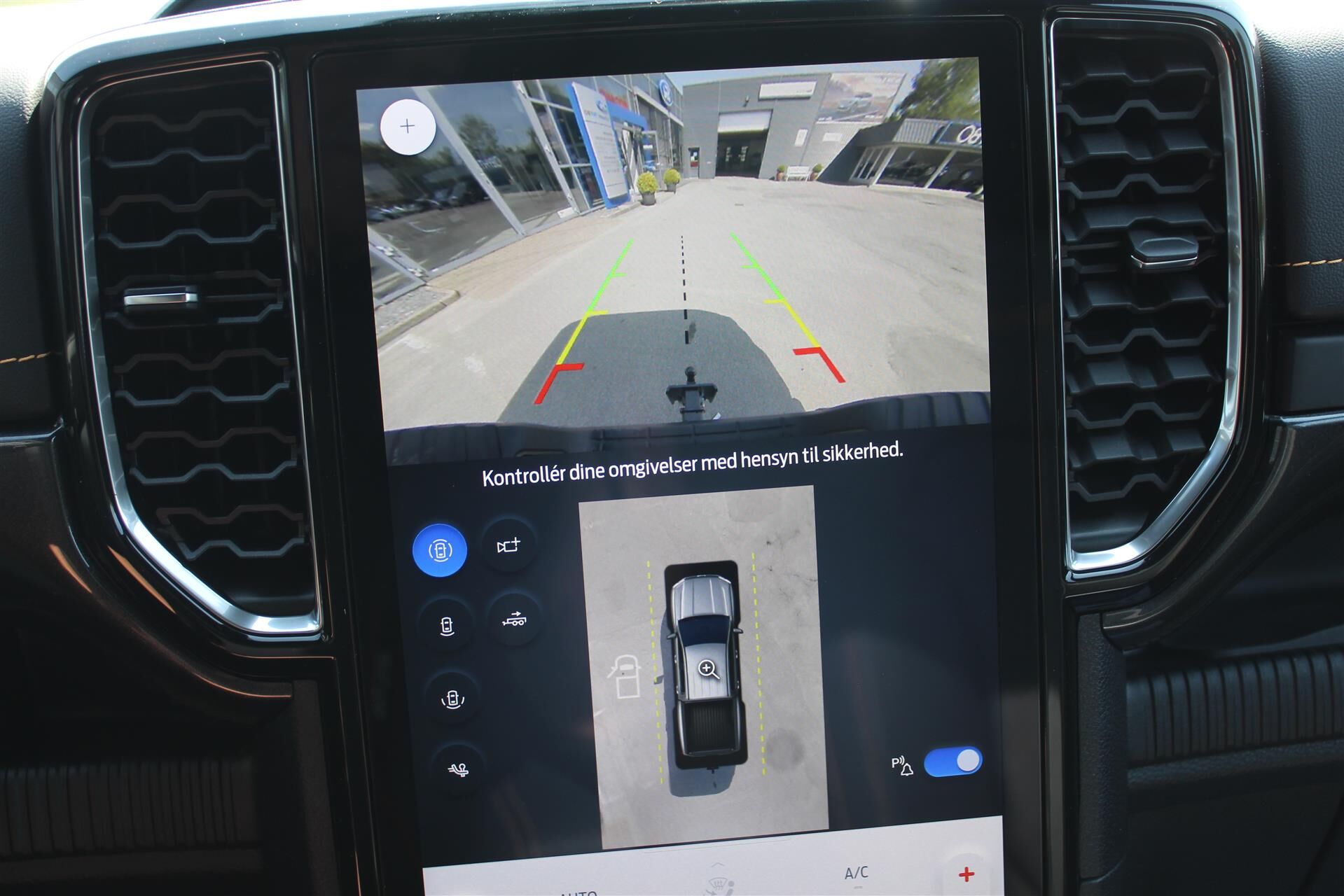 Billede af Ford Ranger Double Cab 2,3 EcoBoost Hybrid Wildtrak e-4WD 281HK Pick-Up 10g Aut.