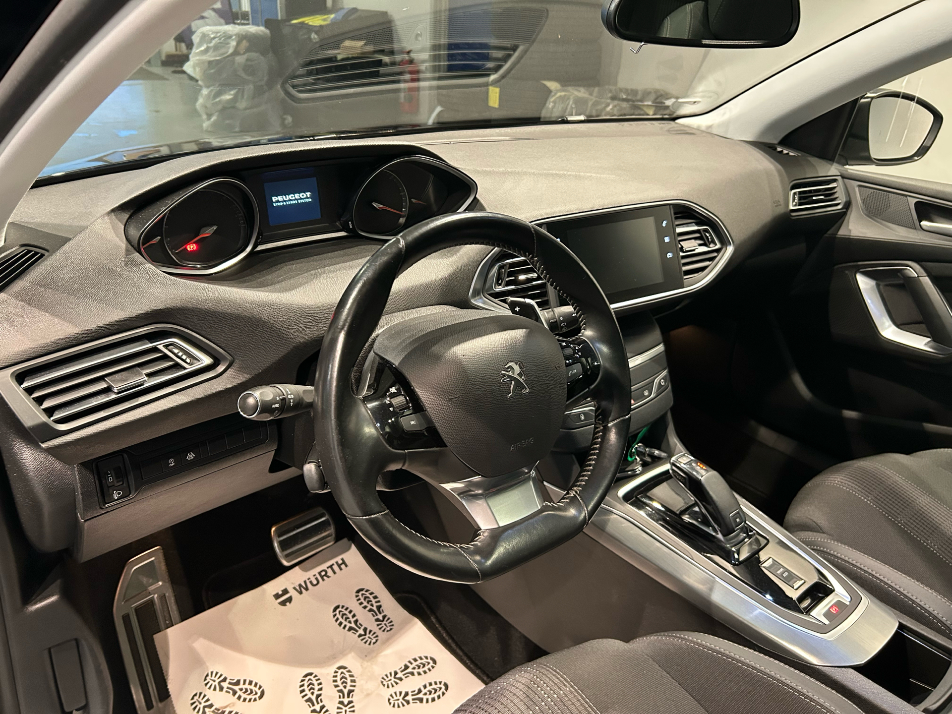 Billede af Peugeot 308 1,5 BlueHDi Selection Sky EAT8 130HK 5d 8g Aut.