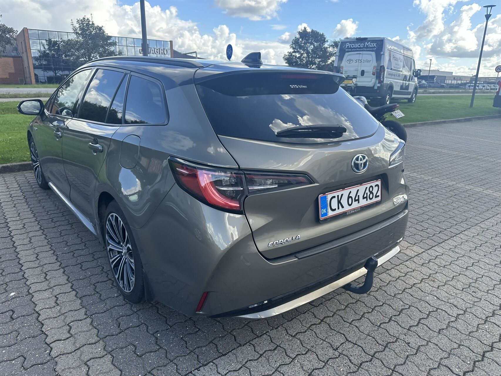 Billede af Toyota Corolla Touring Sports 1,8 Hybrid H3 Design E-CVT 122HK Stc Trinl. Gear