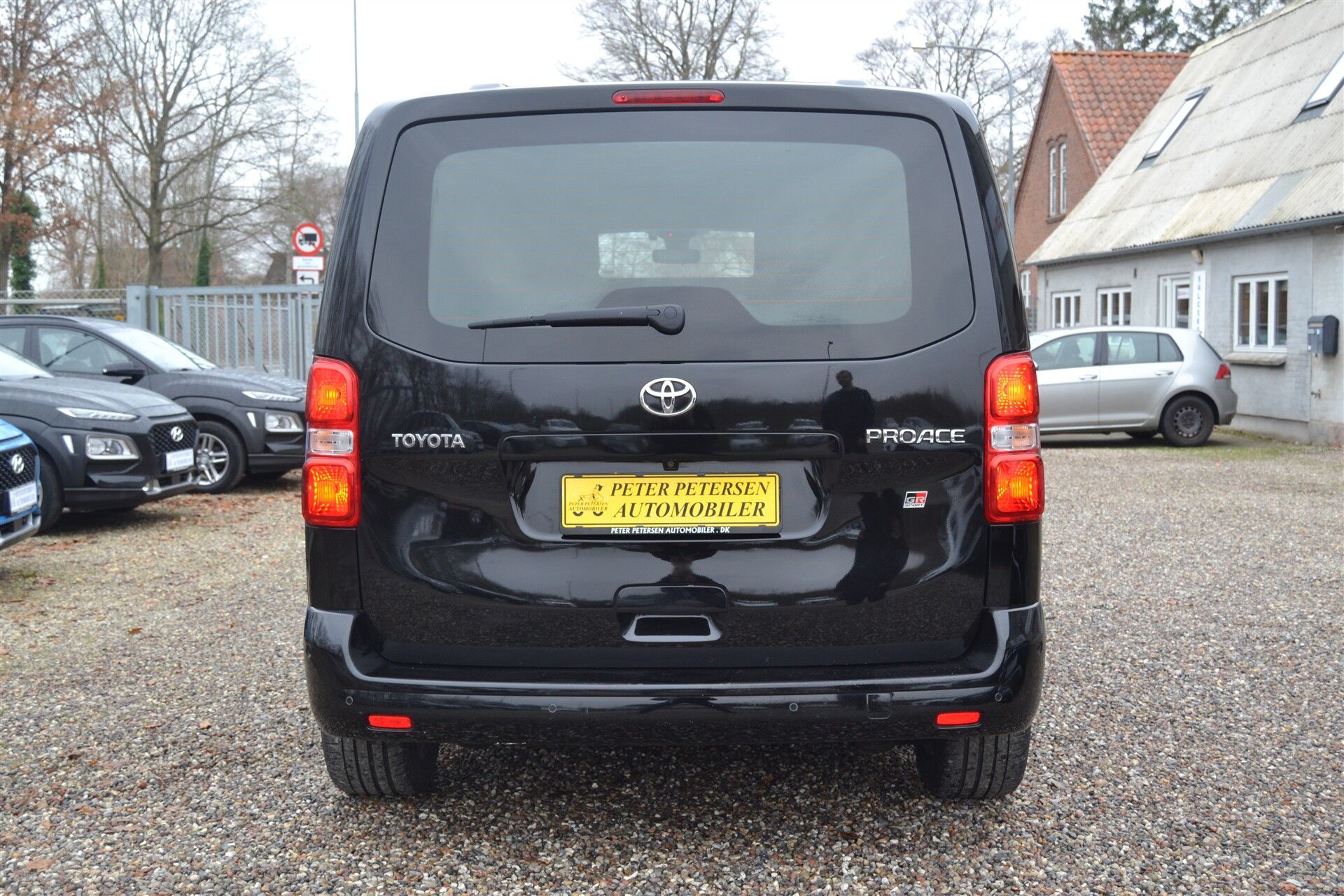 Billede af Toyota Proace Medium 2,0 D Comfort GR m/ dobbelt skydedør, bagklap 177HK Van 8g Aut.