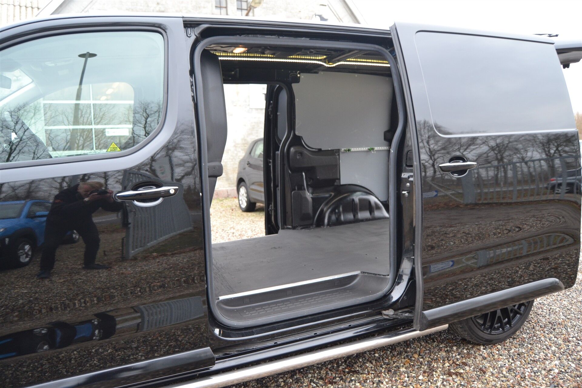 Billede af Toyota Proace Medium 2,0 D Comfort GR m/ dobbelt skydedør, bagklap 177HK Van 8g Aut.