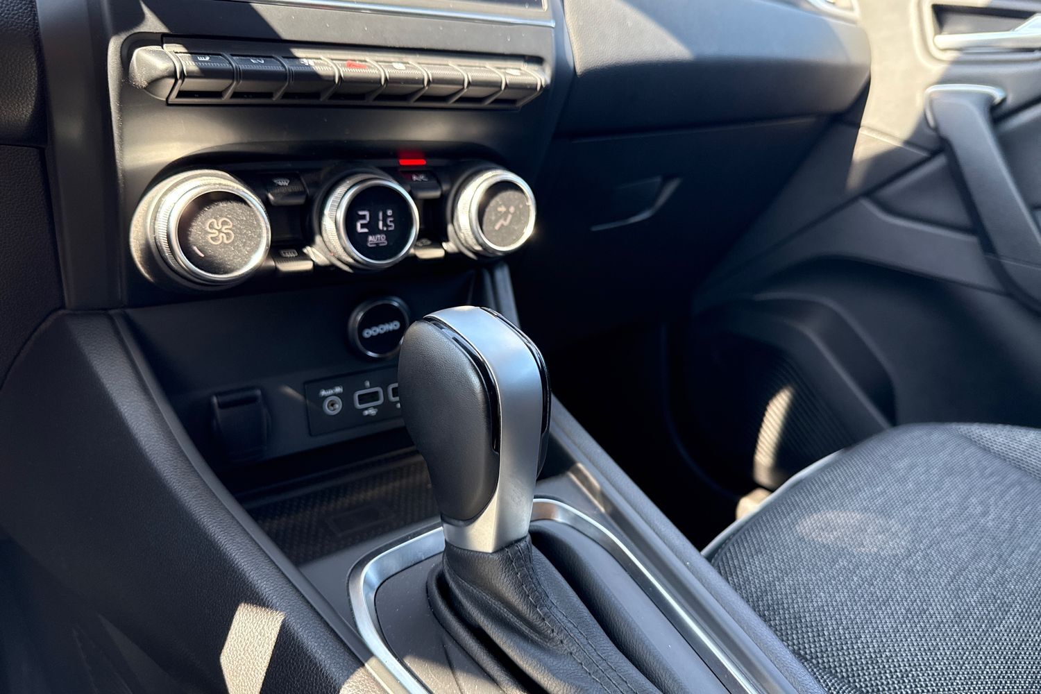 Billede af Renault Captur 1,6 E-TECH  Plugin-hybrid Intens 160HK 5d Aut.