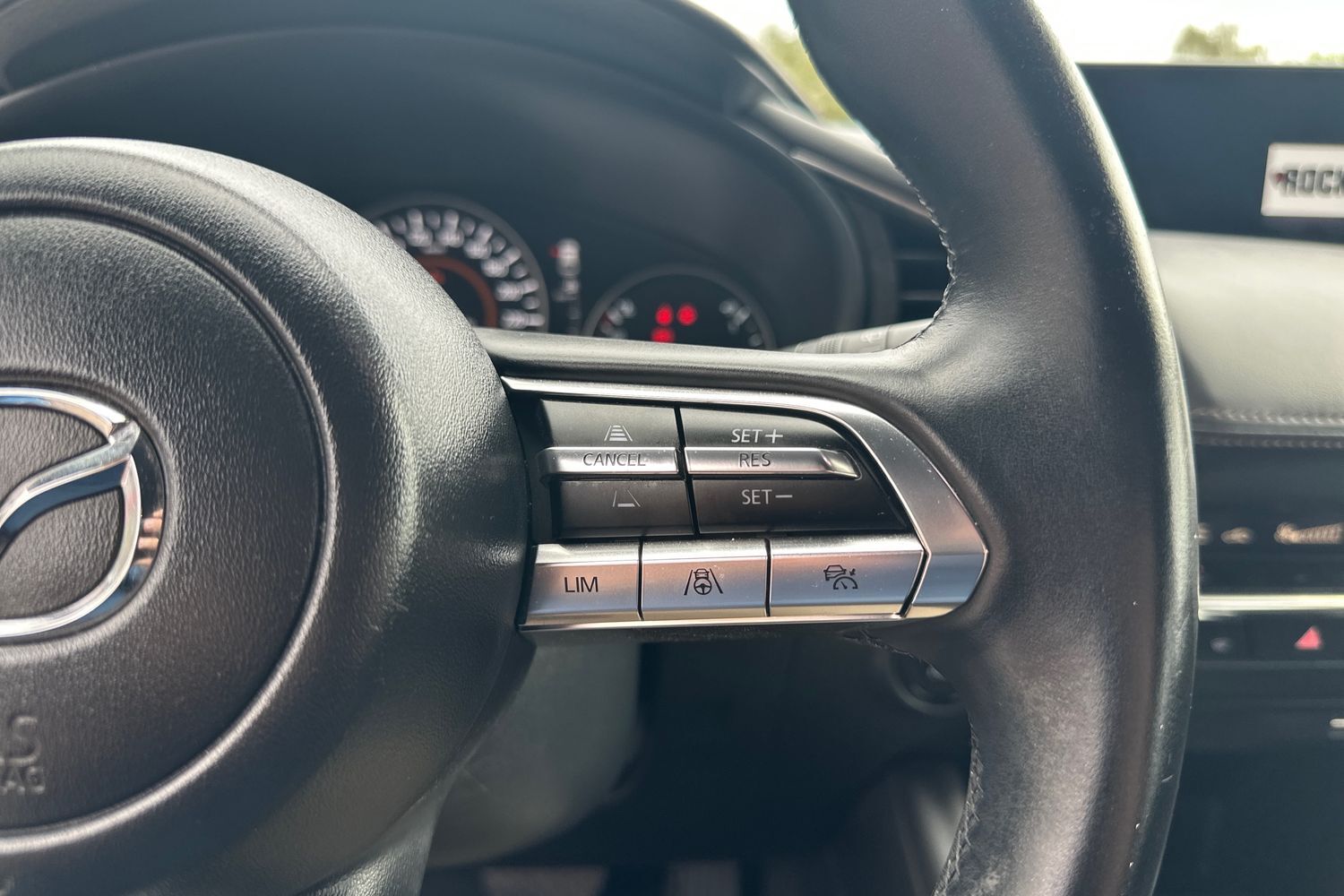 Billede af Mazda 3 2,0 Skyactiv-G  Mild hybrid Cosmo 122HK 5d 6g Aut.