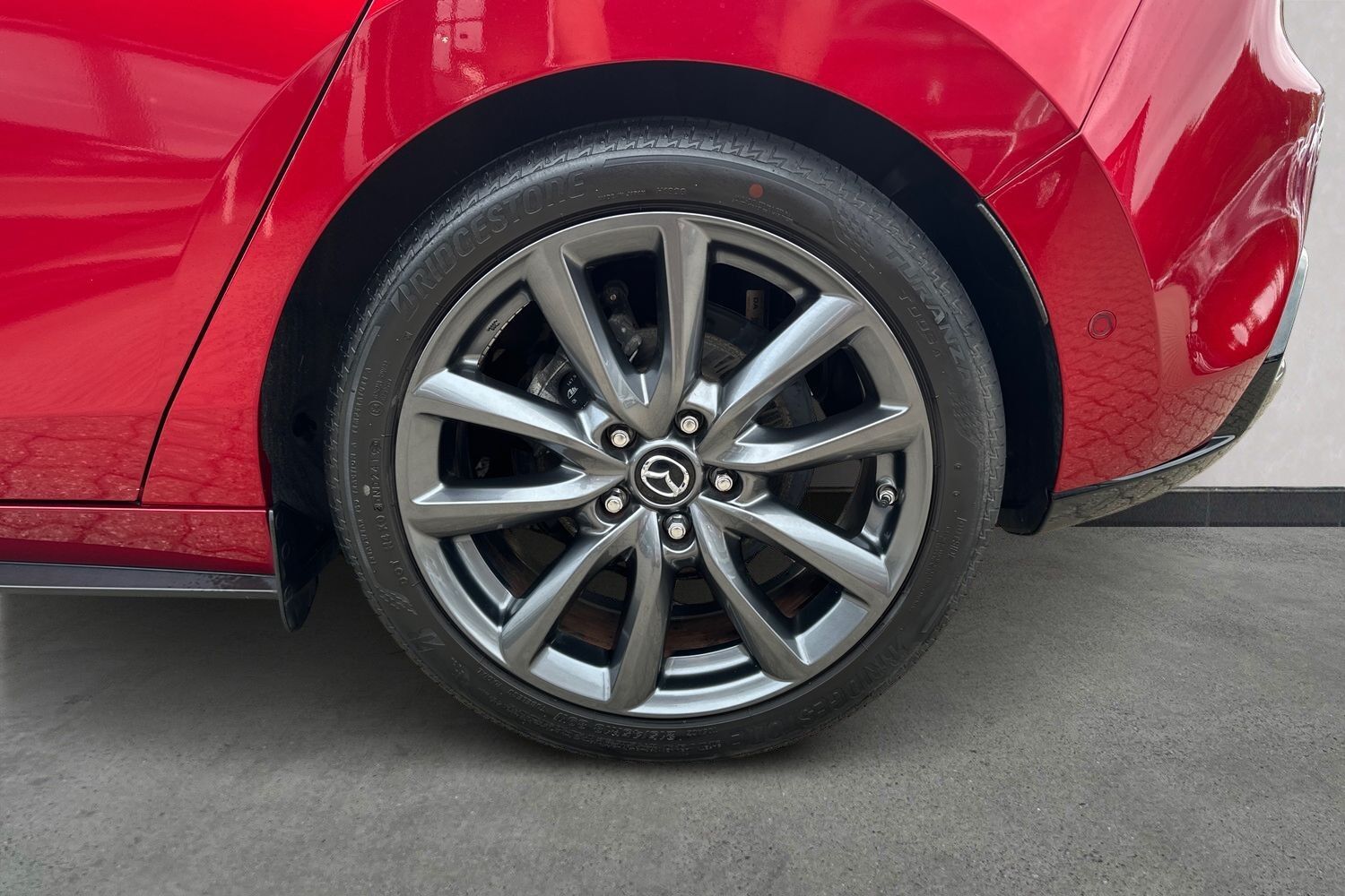 Billede af Mazda 3 2,0 Skyactiv-G  Mild hybrid Cosmo 122HK 5d 6g Aut.