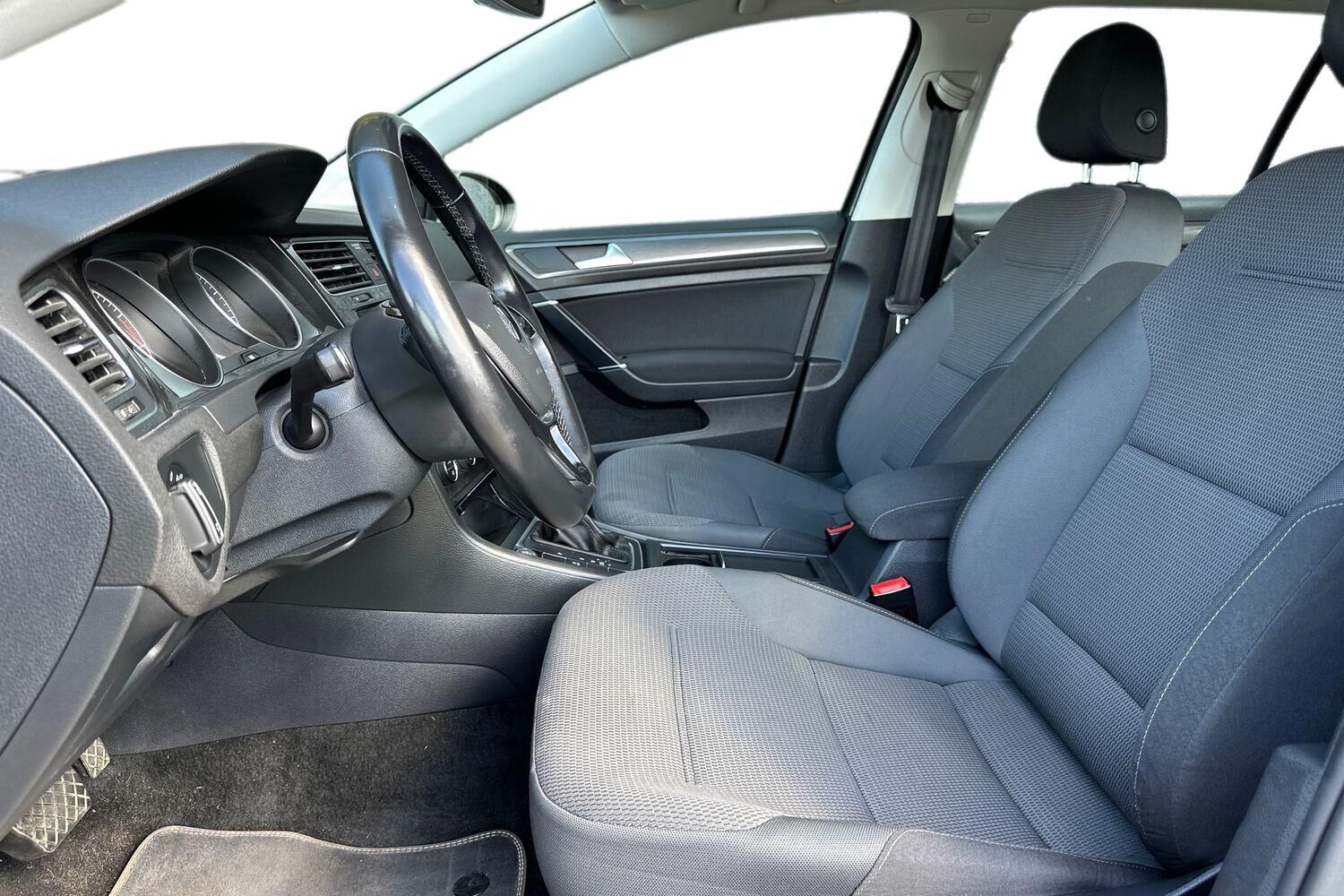 Billede af VW Golf Variant 1,5 TSI BMT EVO Comfortline Connect DSG 150HK Stc 7g Aut.