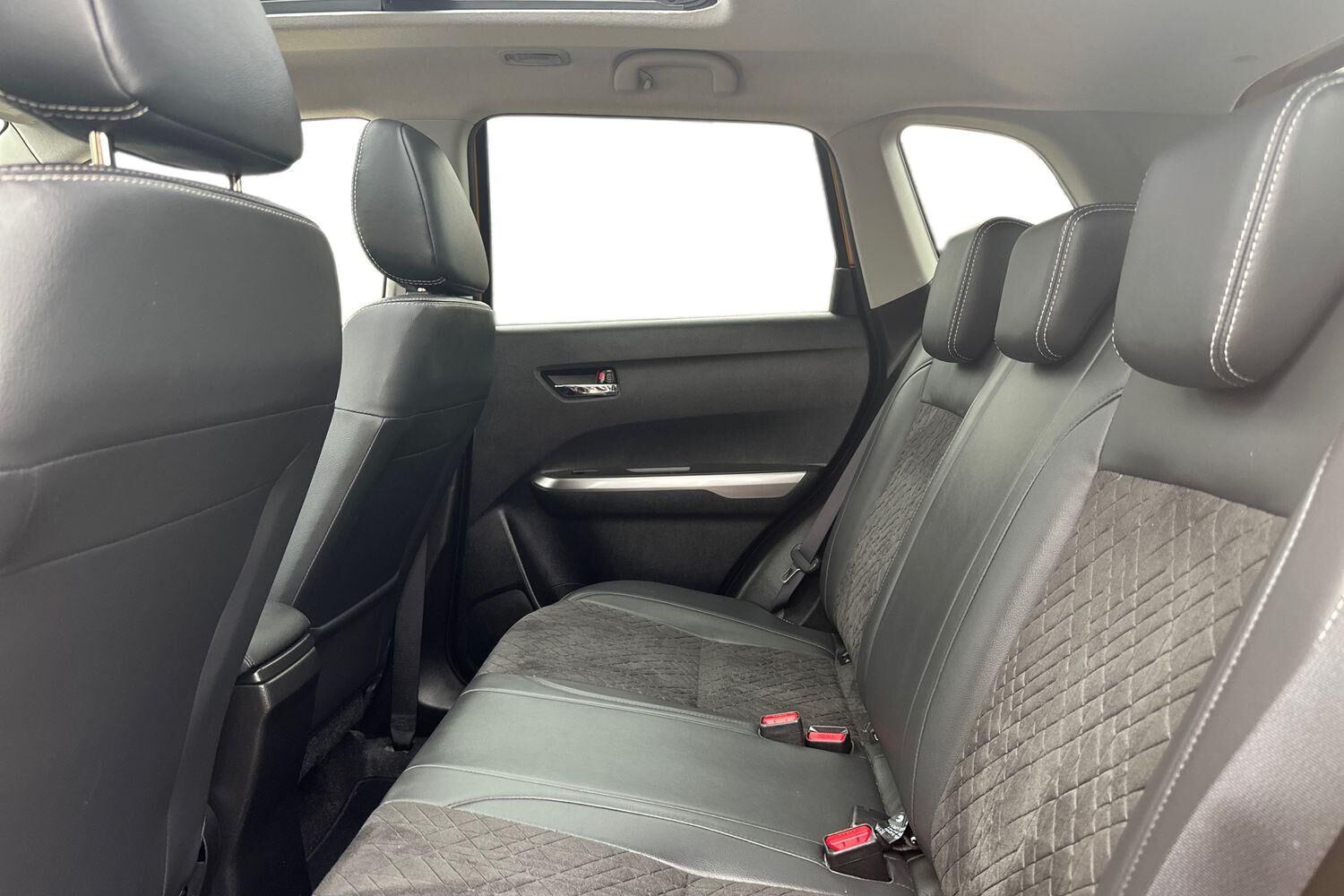 Billede af Suzuki Vitara 1,4 Boosterjet Adventure 140HK 5d 6g Aut.