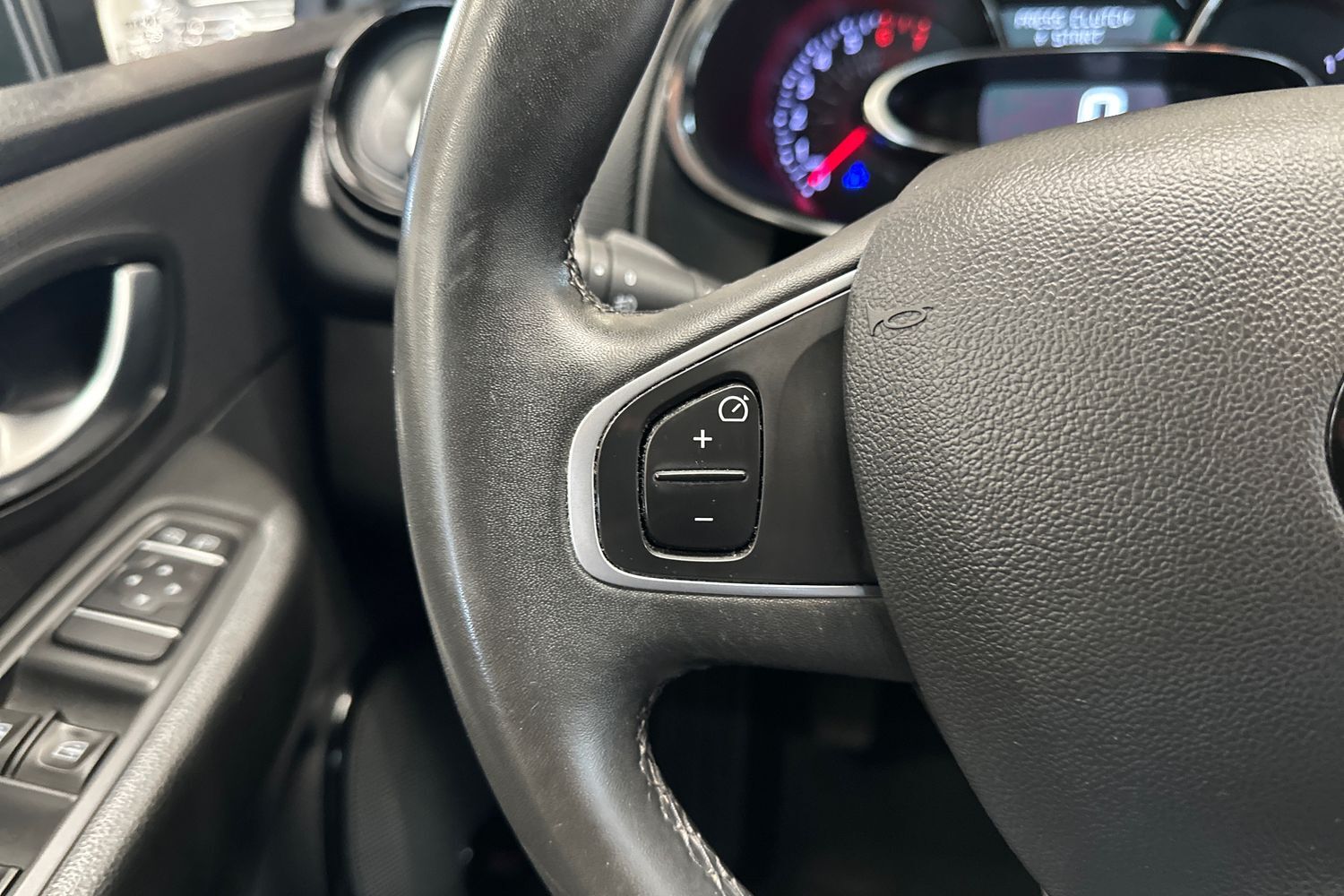 Billede af Renault Clio Sport Tourer 0,9 Energy TCe GO! 90HK Stc