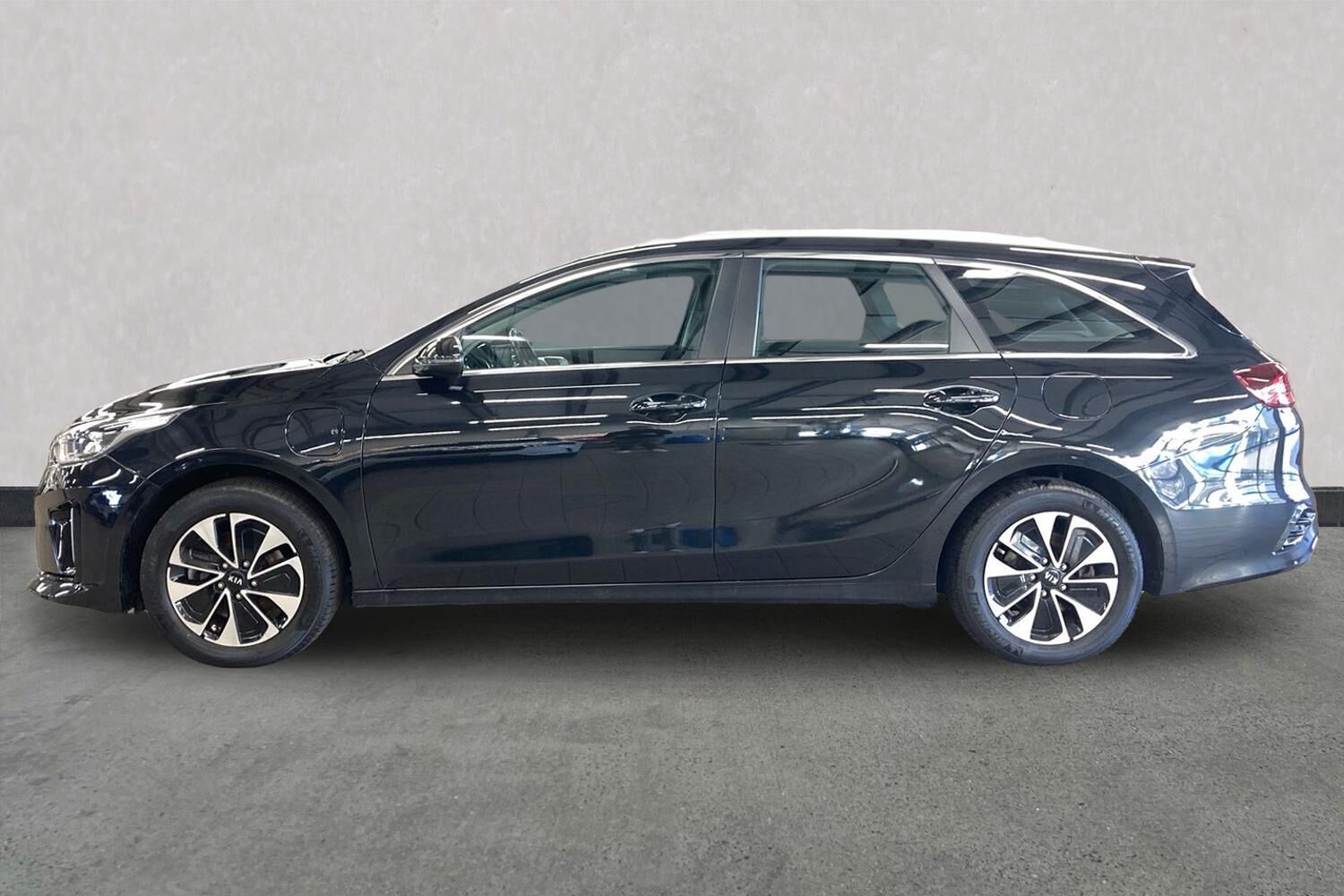 Billede af Kia Ceed SW 1,6 GDI PHEV  Plugin-hybrid Prestige DCT 141HK Stc 6g Aut.