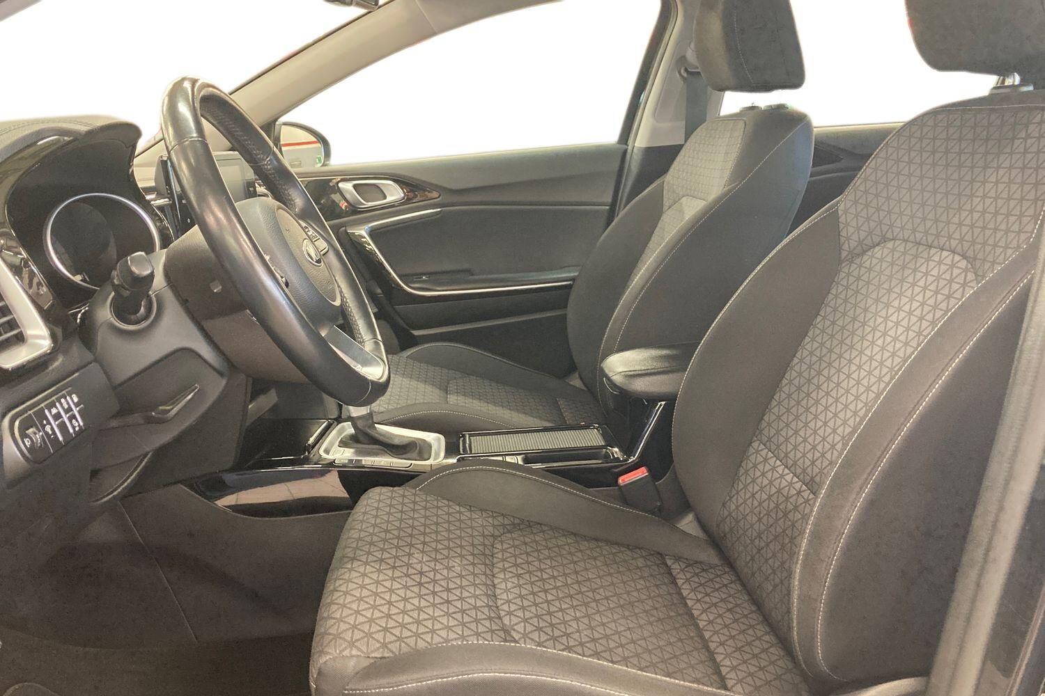 Billede af Kia Ceed SW 1,6 GDI PHEV  Plugin-hybrid Prestige DCT 141HK Stc 6g Aut.