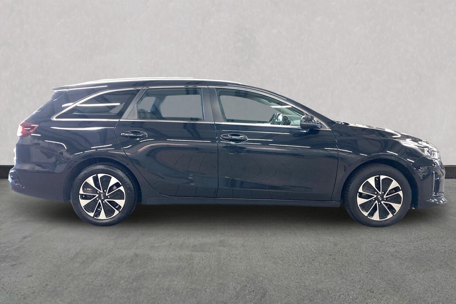 Billede af Kia Ceed SW 1,6 GDI PHEV  Plugin-hybrid Prestige DCT 141HK Stc 6g Aut.